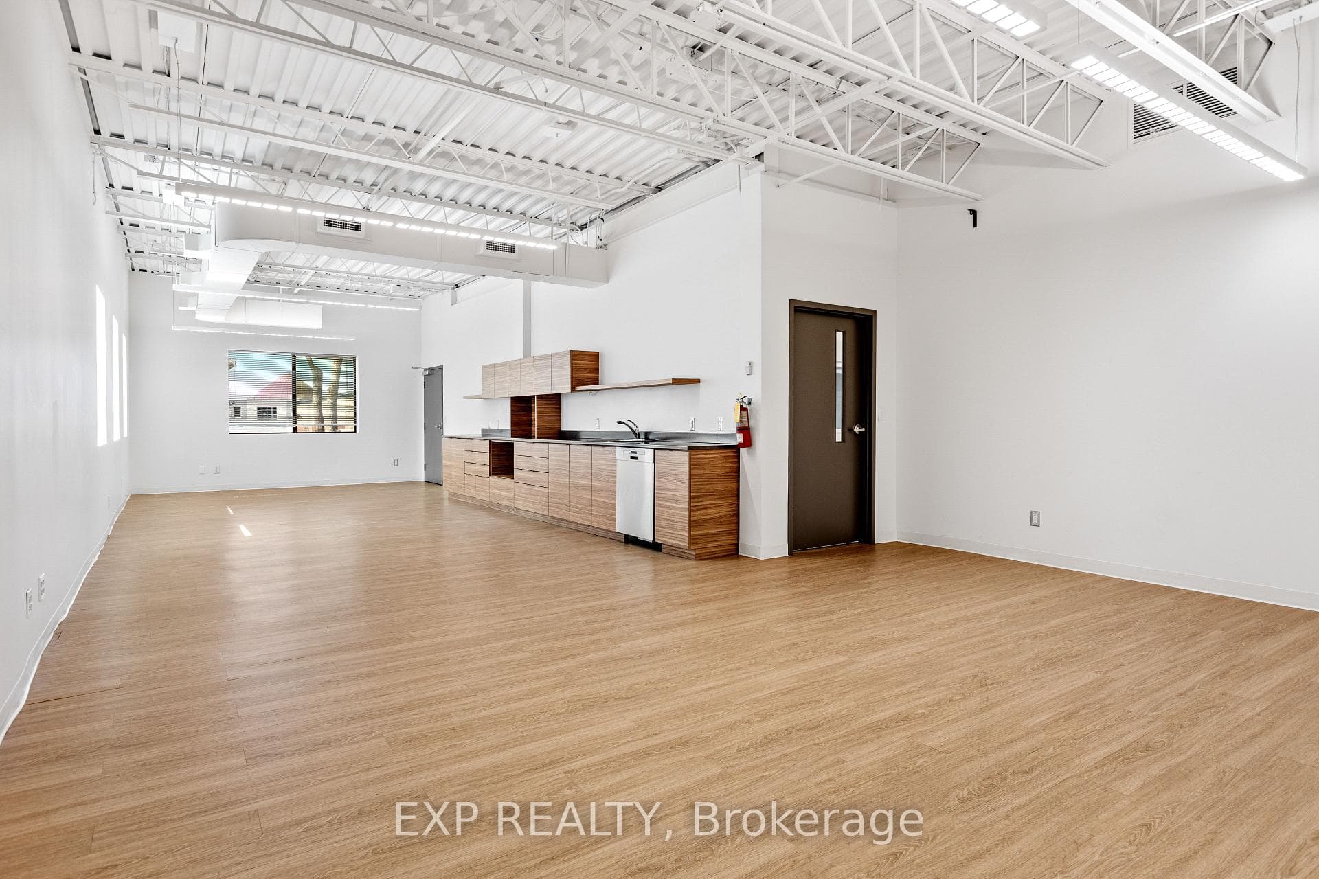 1600 Laperriere Avenue Unit 202 photo 8