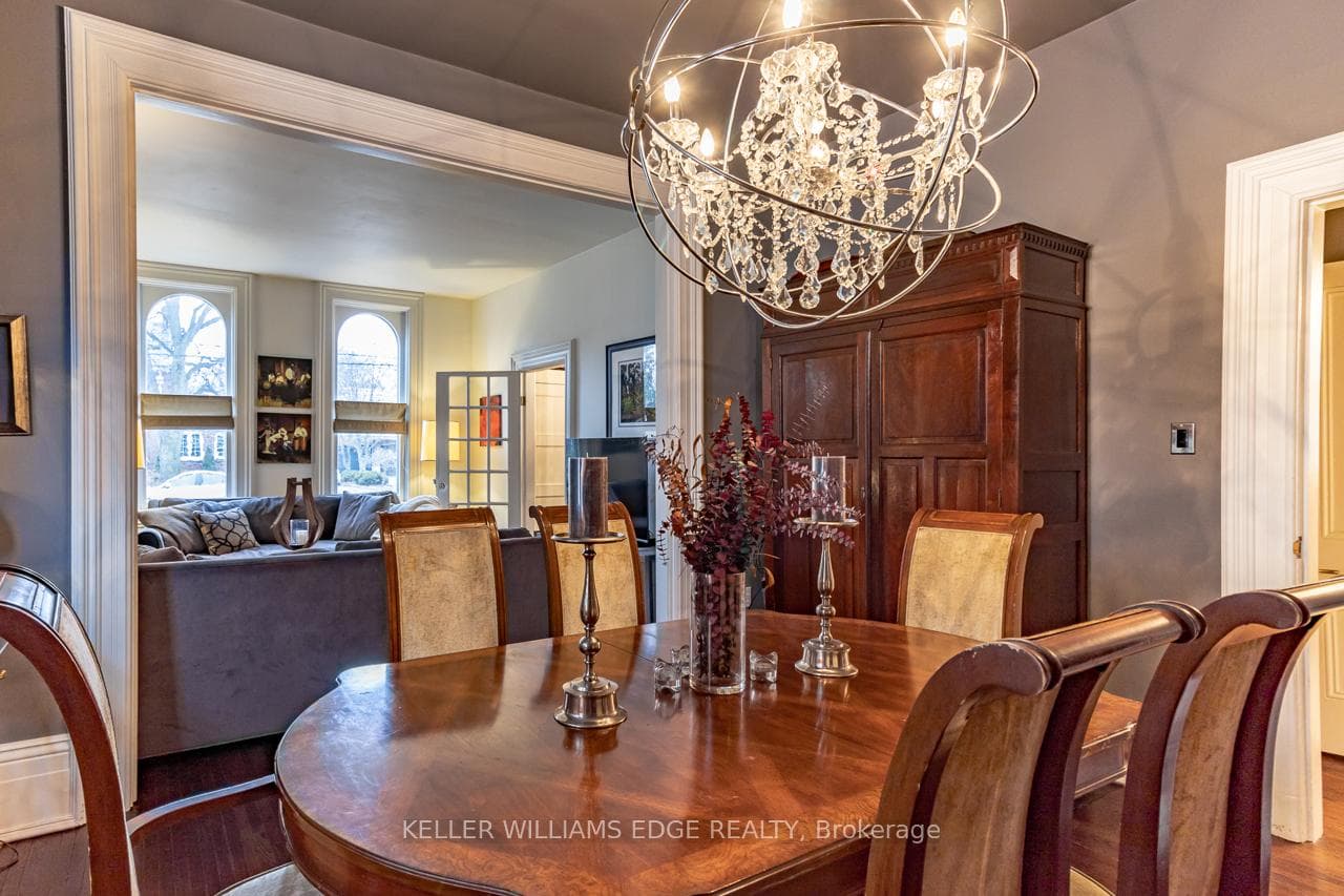 113 Dufferin Avenue photo 11