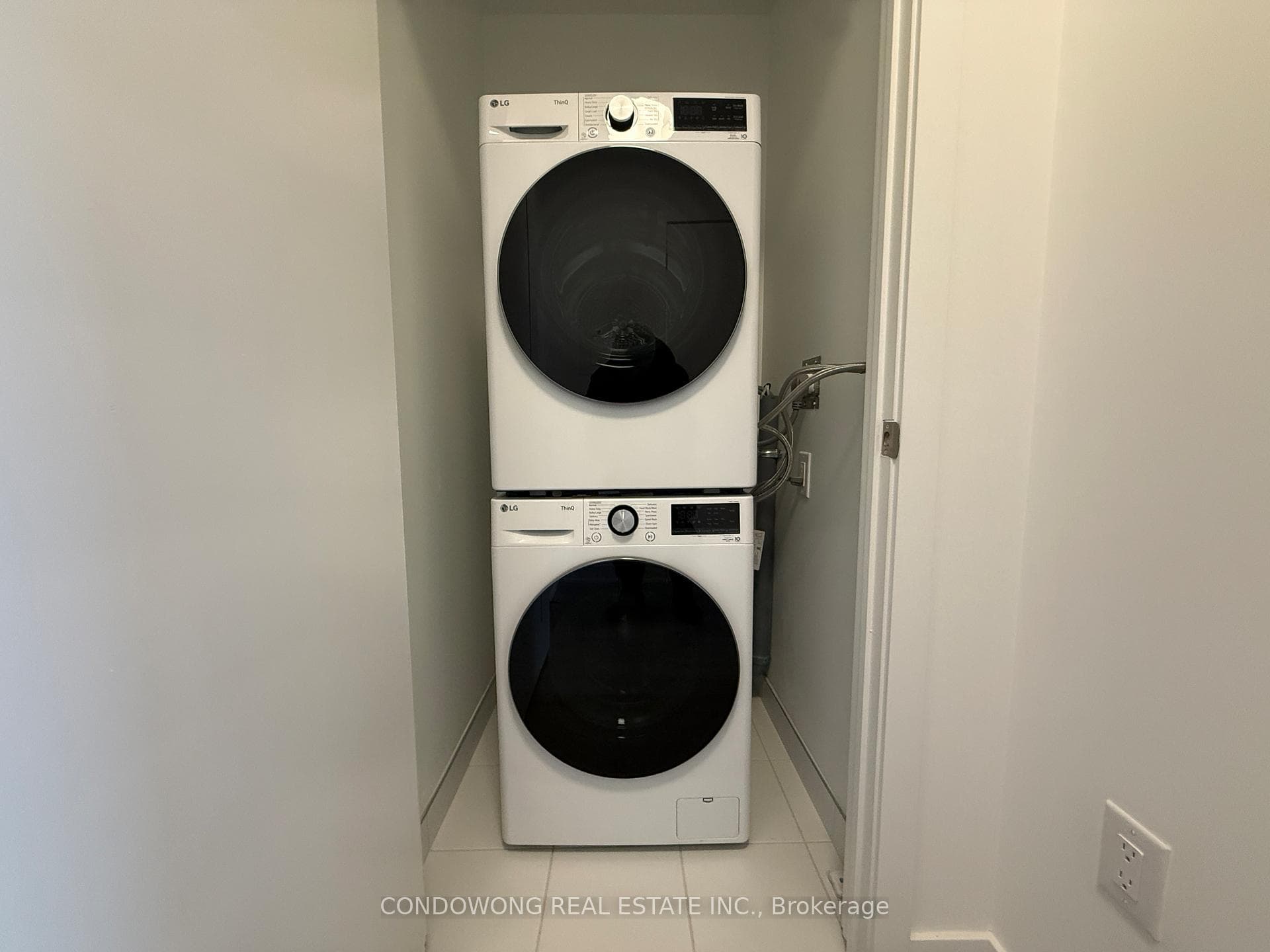 Full Size Washer and Dryer