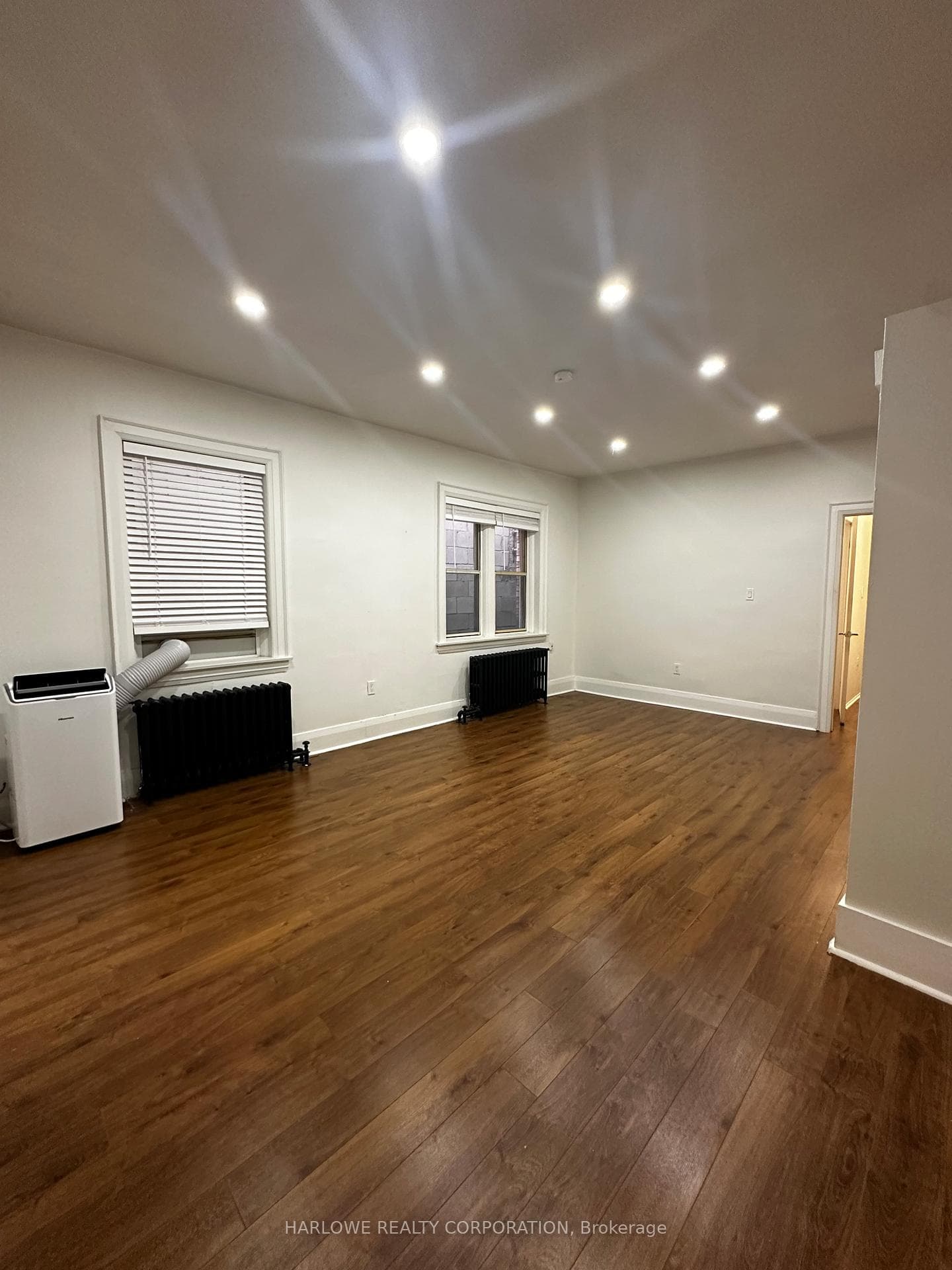 335 Oakwood Avenue Unit 02 photo 5