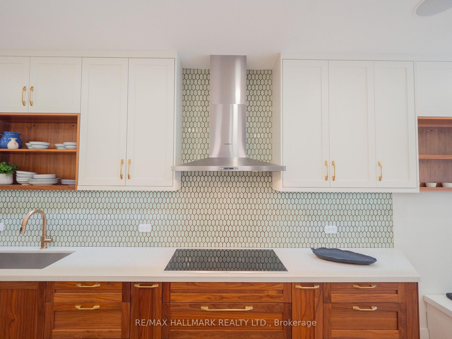 47 Dingwall Avenue photo 9