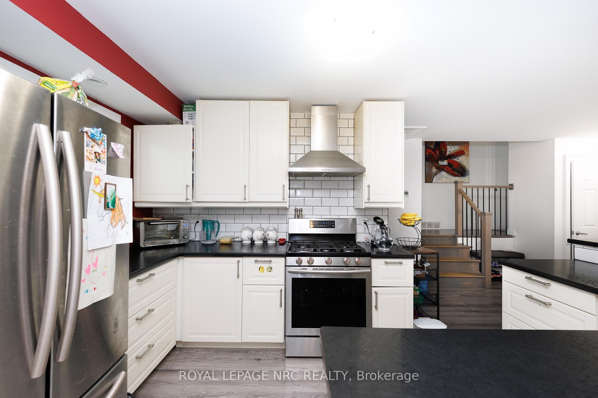 All stainless steel appliances are included!