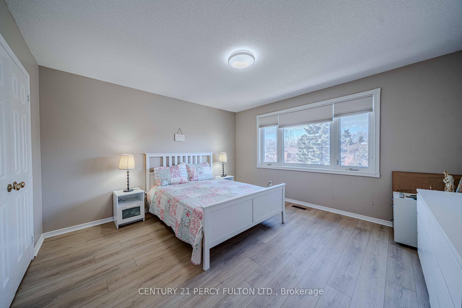 89 Beckenridge Dr- third bedroom