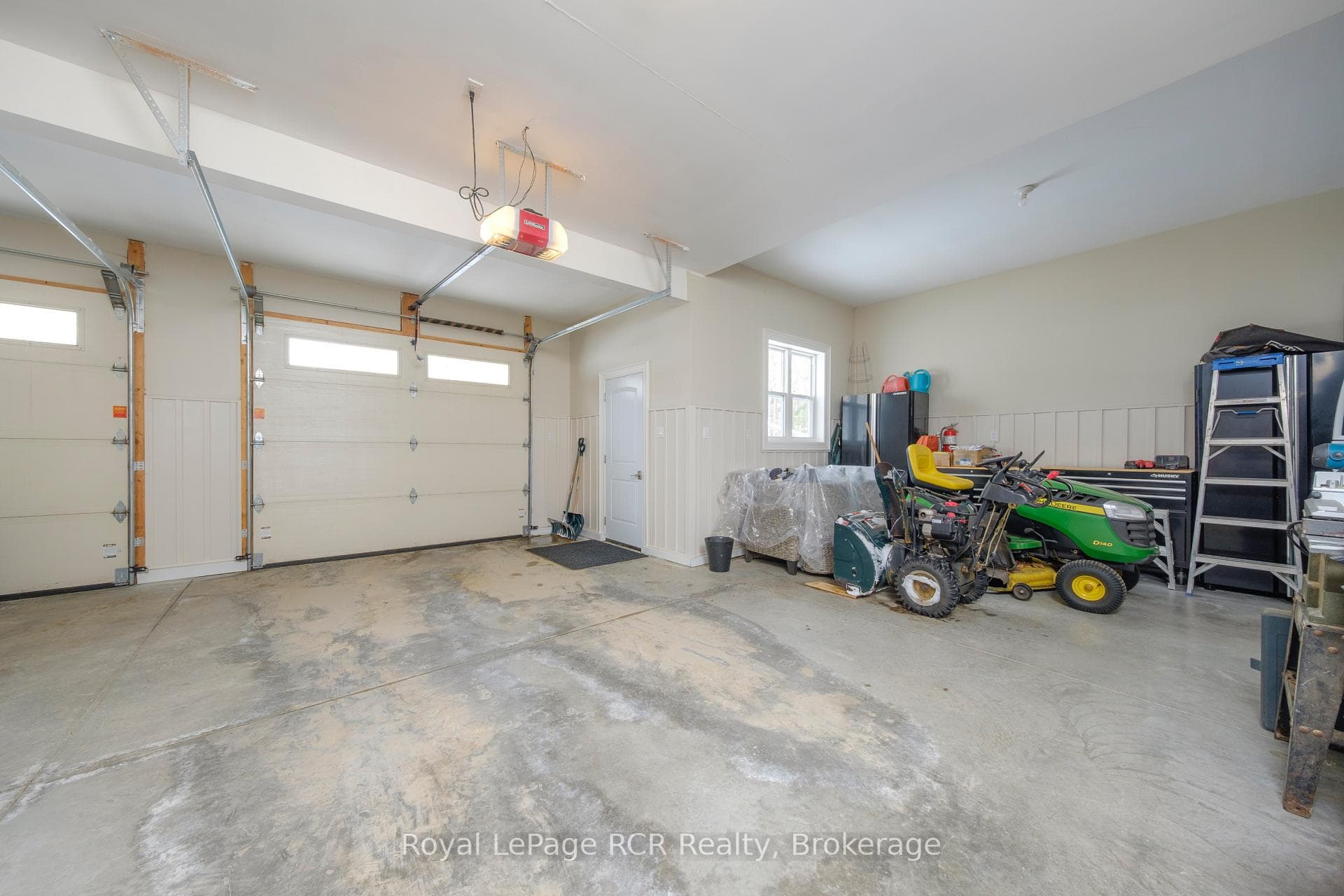 31 Walker Way photo 15