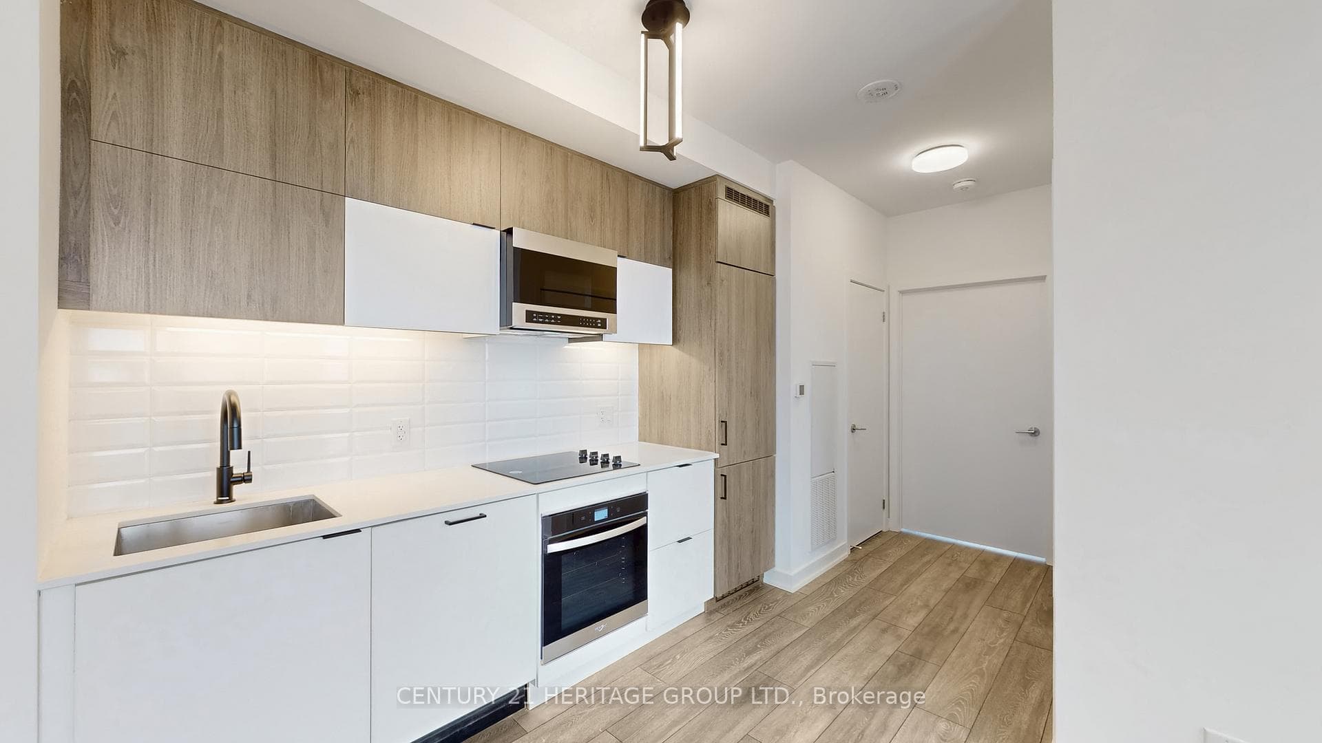 8888 Yonge Street Unit 710 photo 19