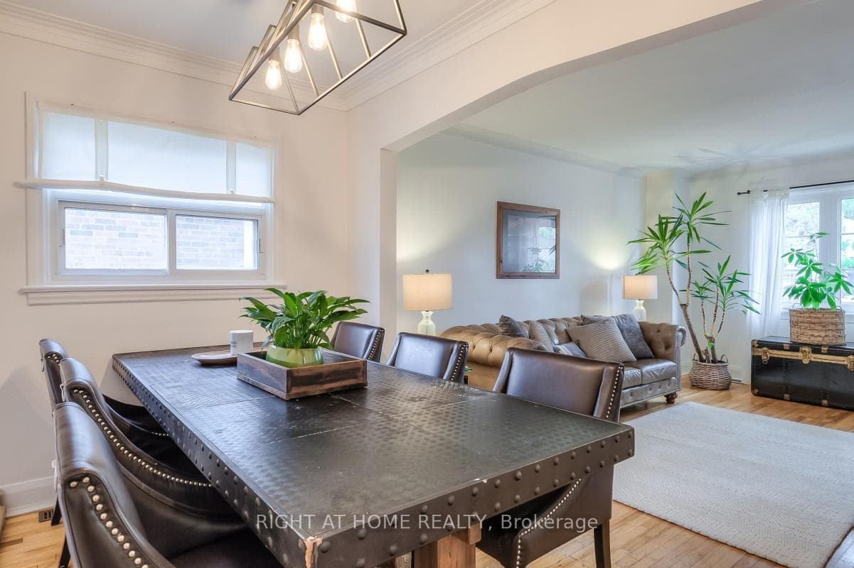 64 Royal York Road photo 7