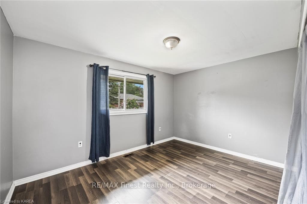 2 PRINCETON Place photo 19