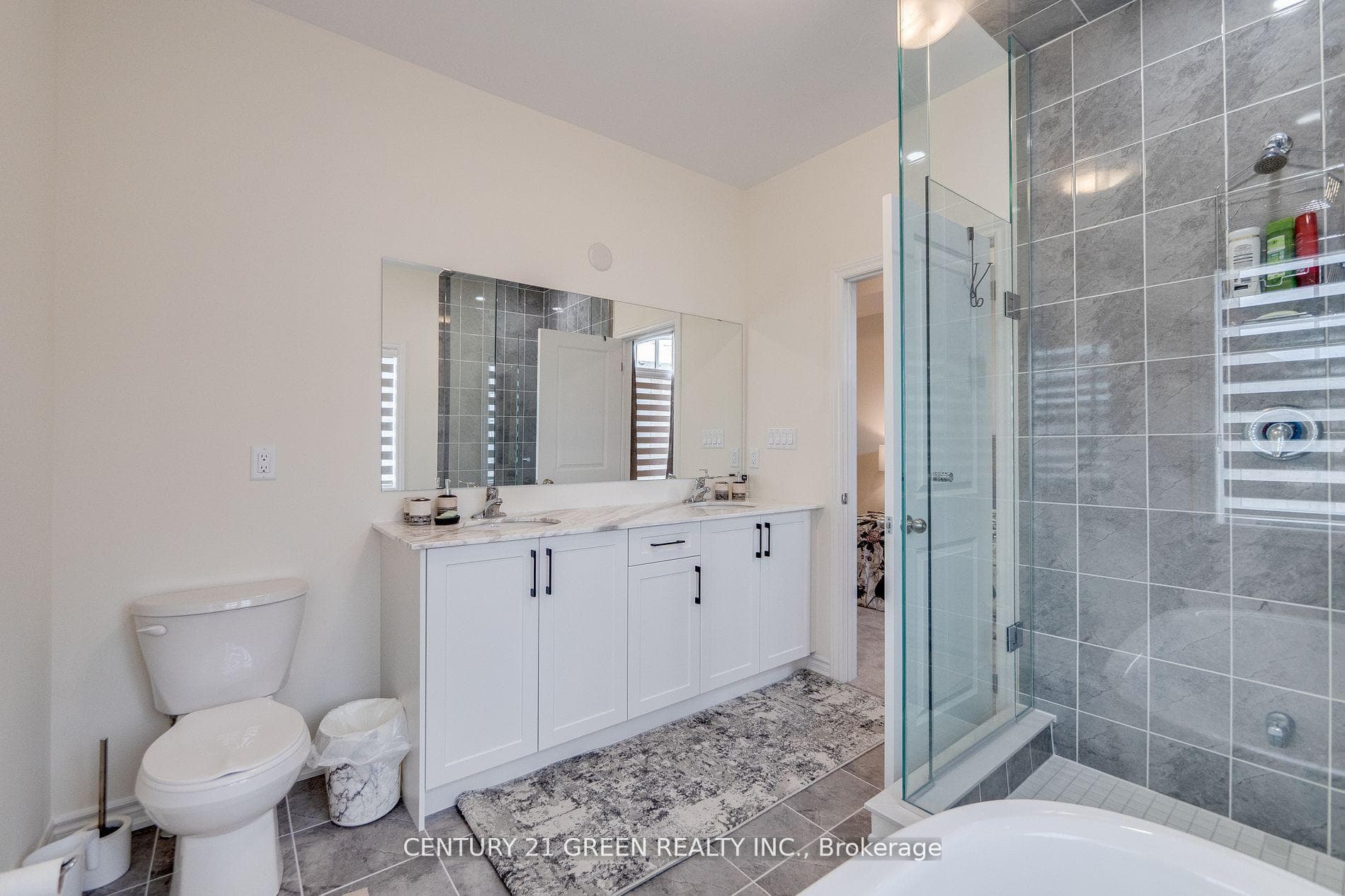 11 Housefinch Avenue photo 37