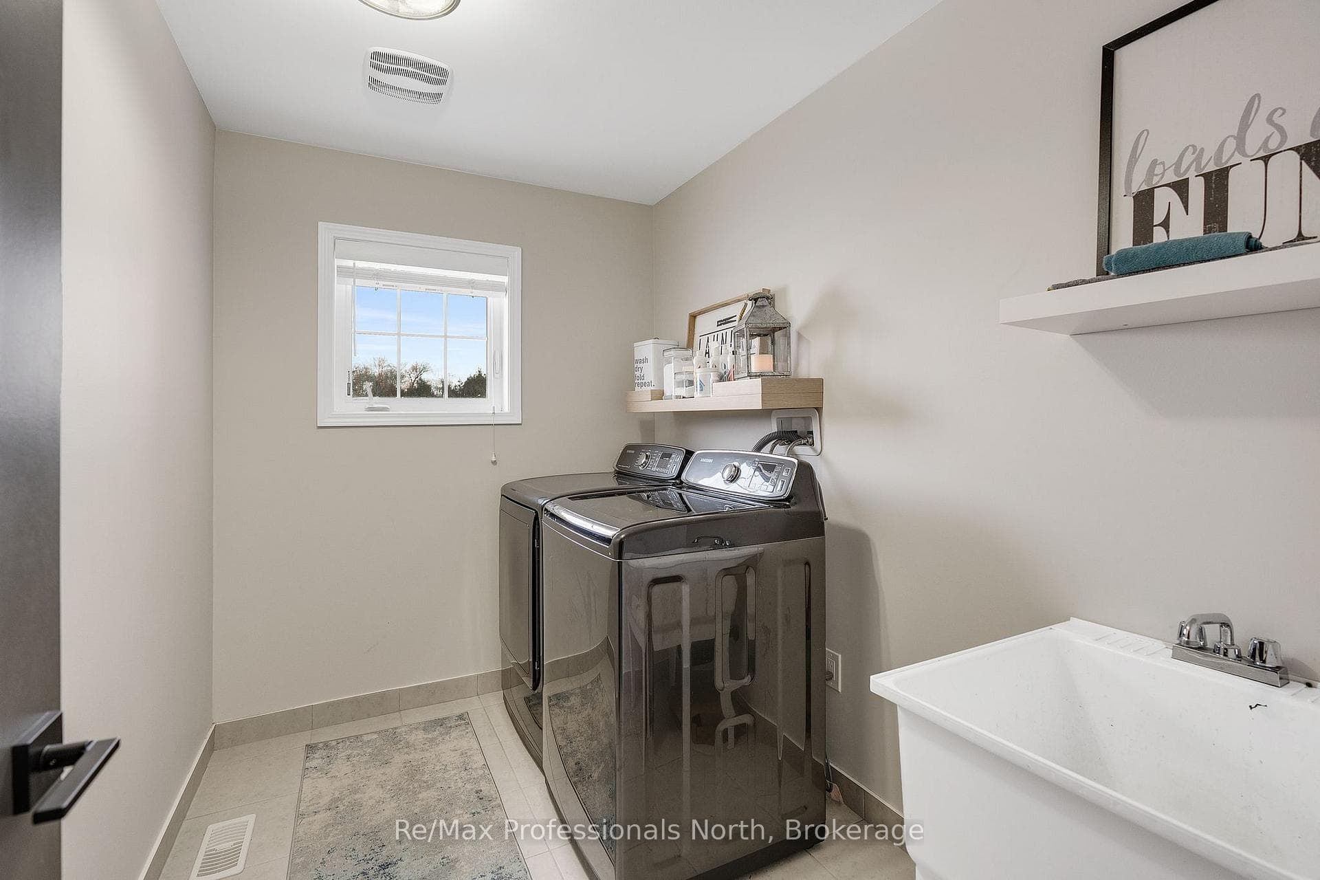 13 Fawnbrook Court photo 39