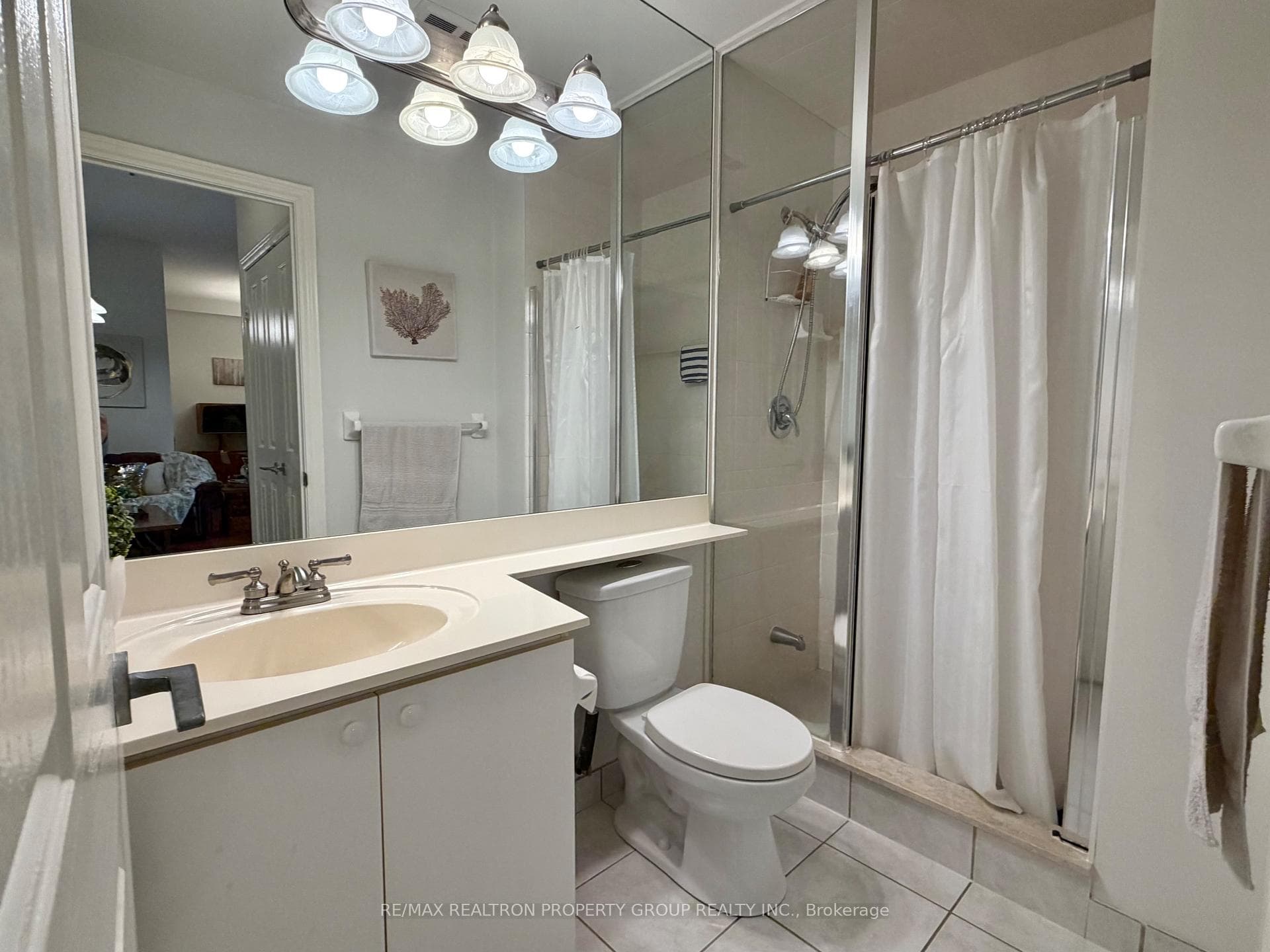 68 Corporate Drive Unit 225 photo 34
