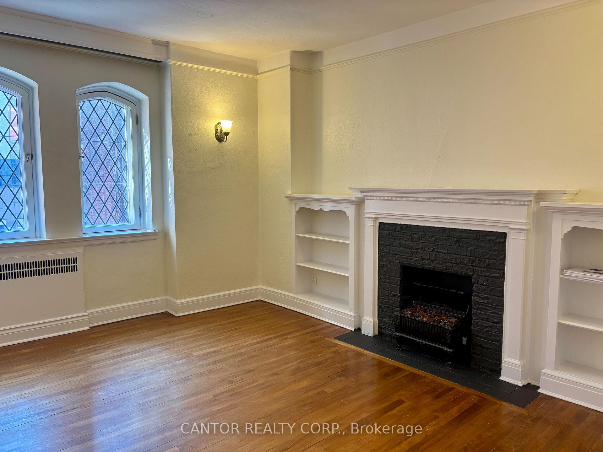 216 Metcalfe Street Unit 18 photo 2