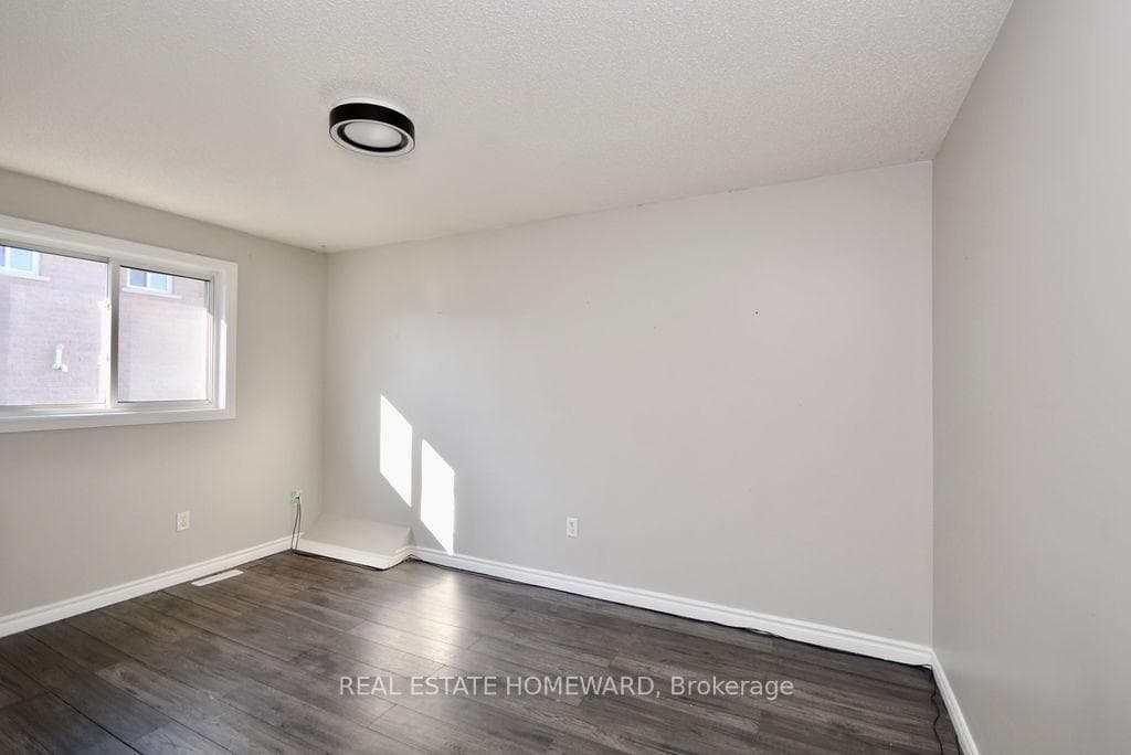 145 Ruffet Drive Unit Main photo 30