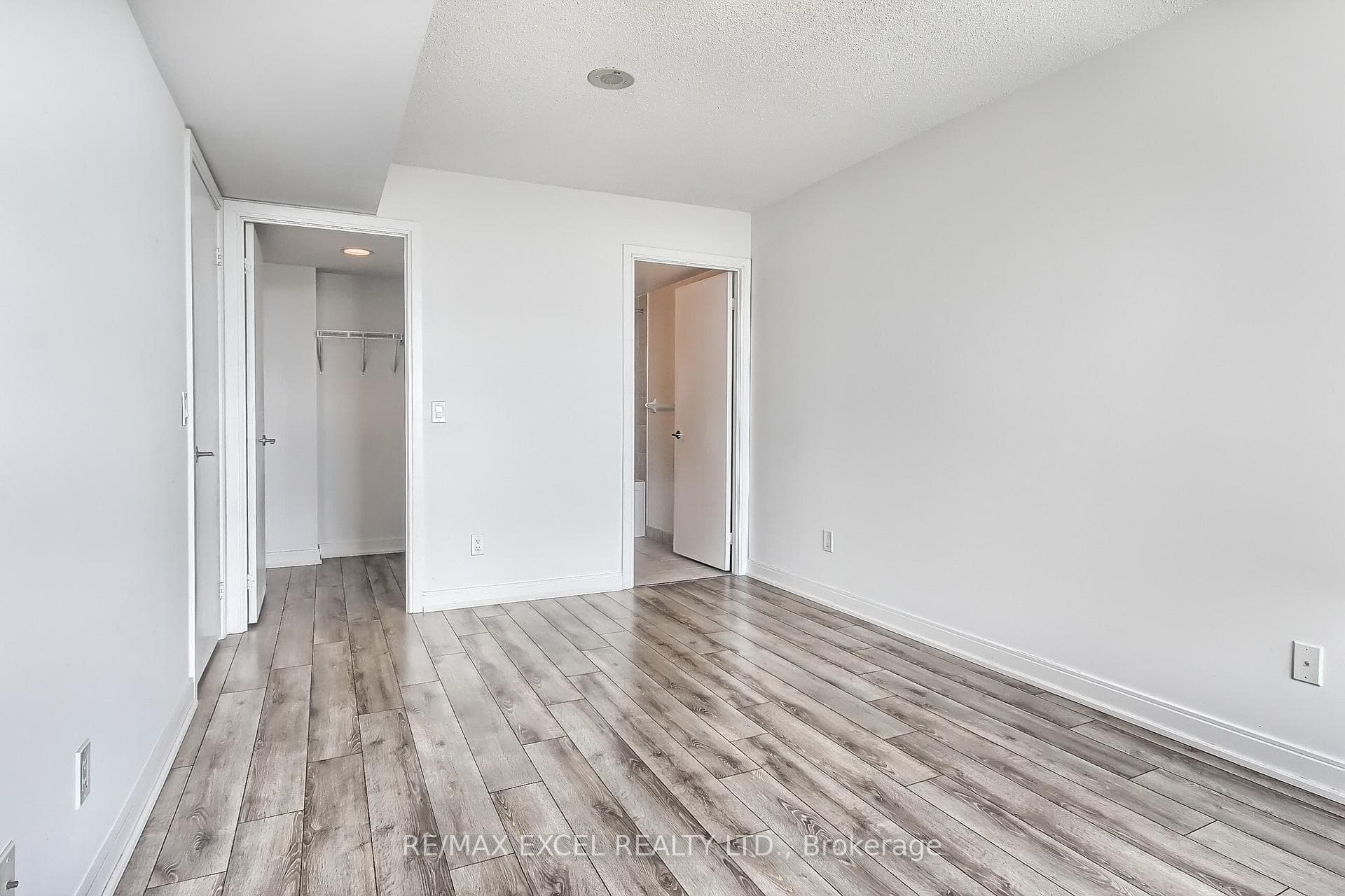238 Bonis Avenue Unit 2219 photo 23