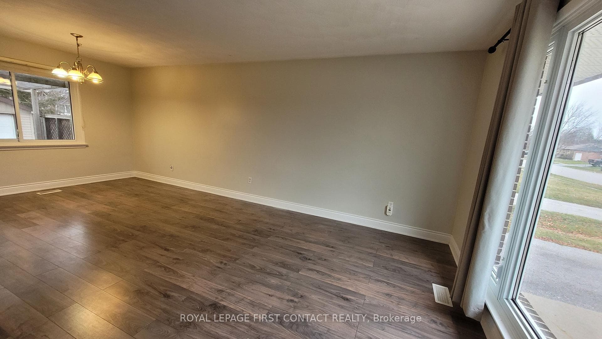 124 ROSE Street photo 6