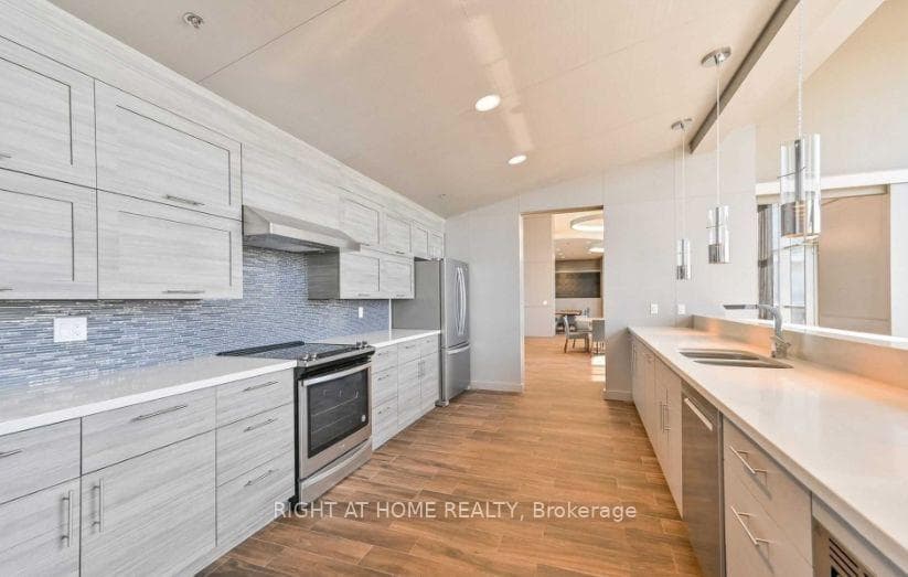 2087 Fairview Street Unit 905 photo 33