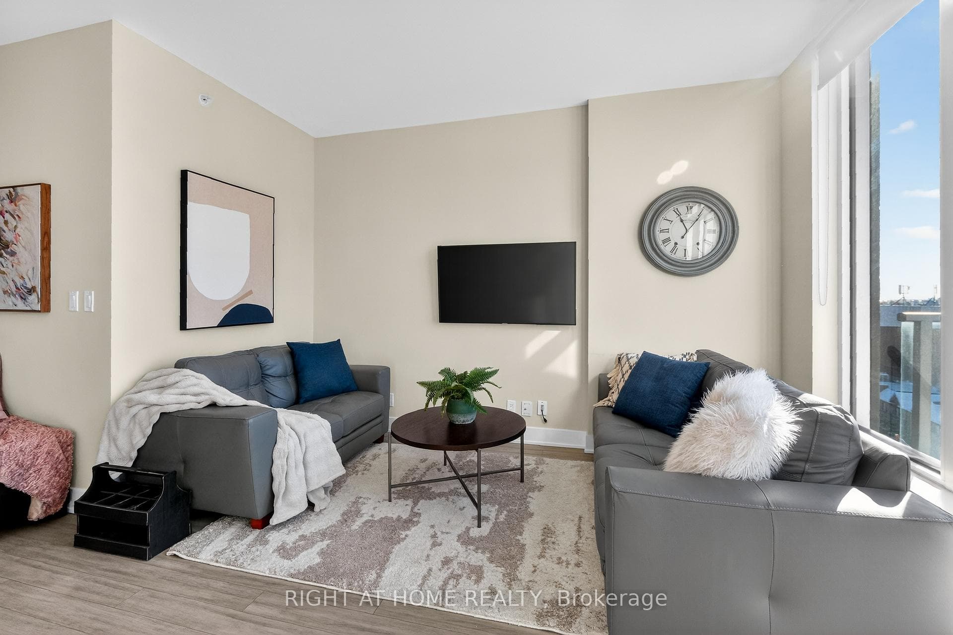 118 Holmwood Avenue Unit 806 photo 5