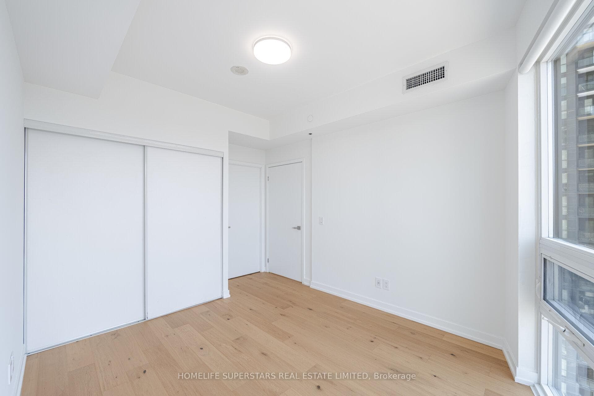 510 Curran Place Unit 2502 photo 9