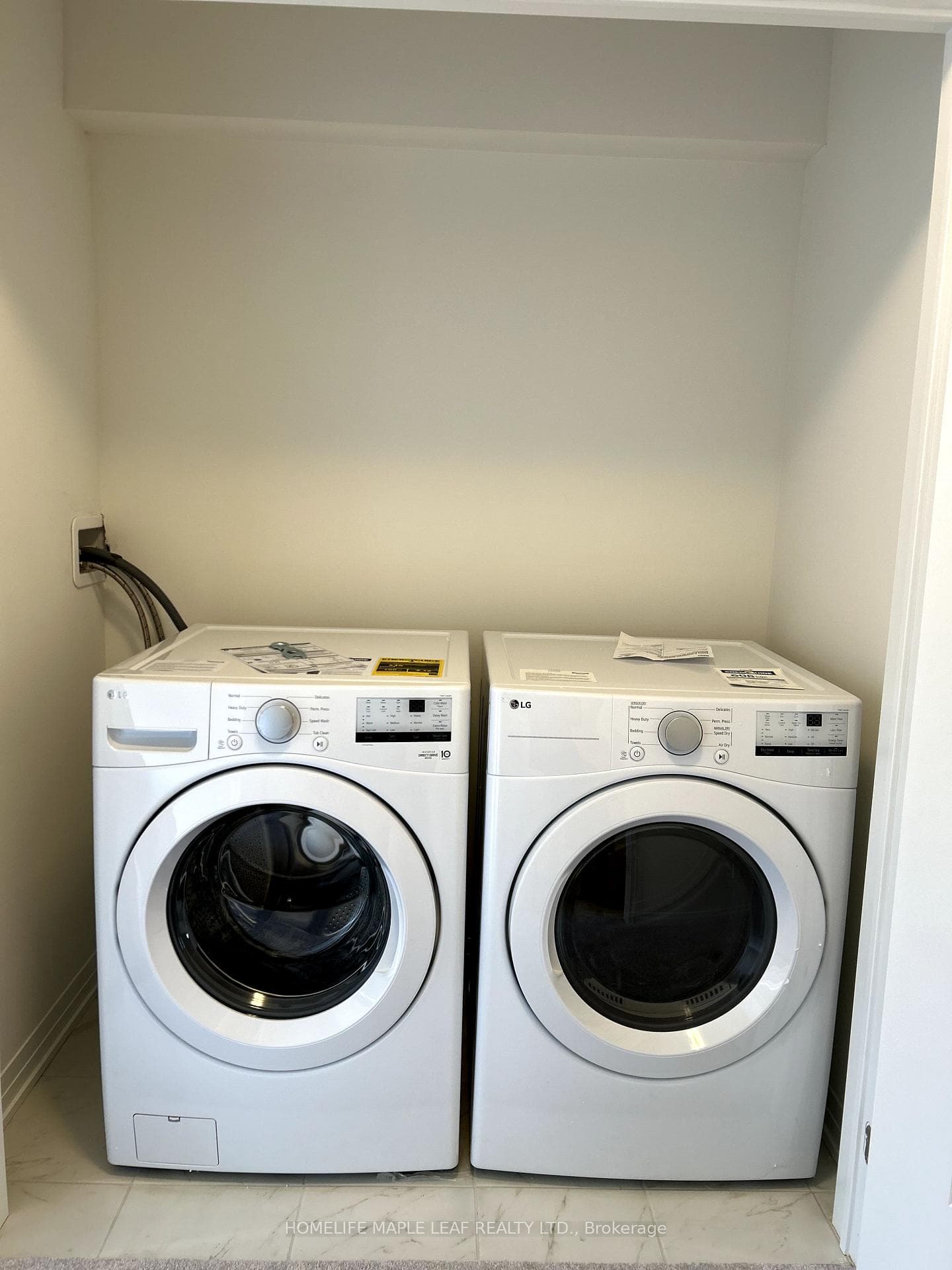 585 Colborne Street Unit 207 photo 21