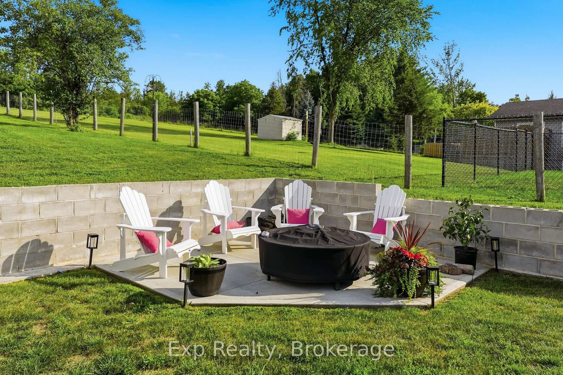 818 Palace Road photo 42