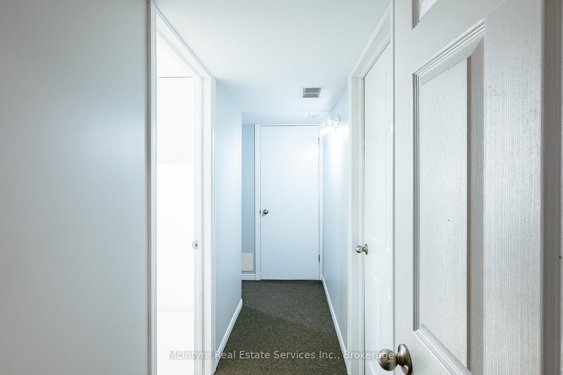 560 Penny Lane photo 31