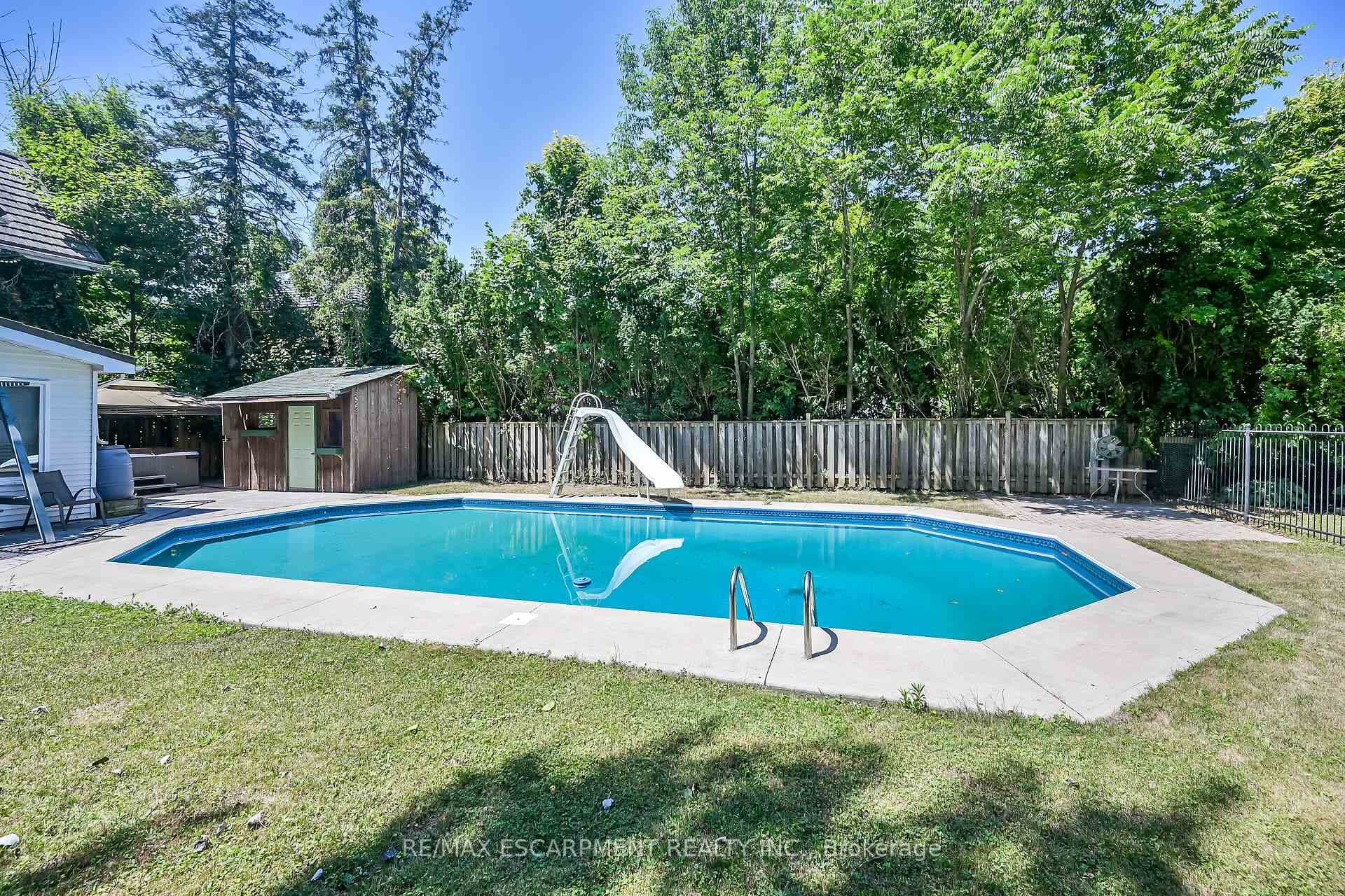 94 Sutherland Street photo 38