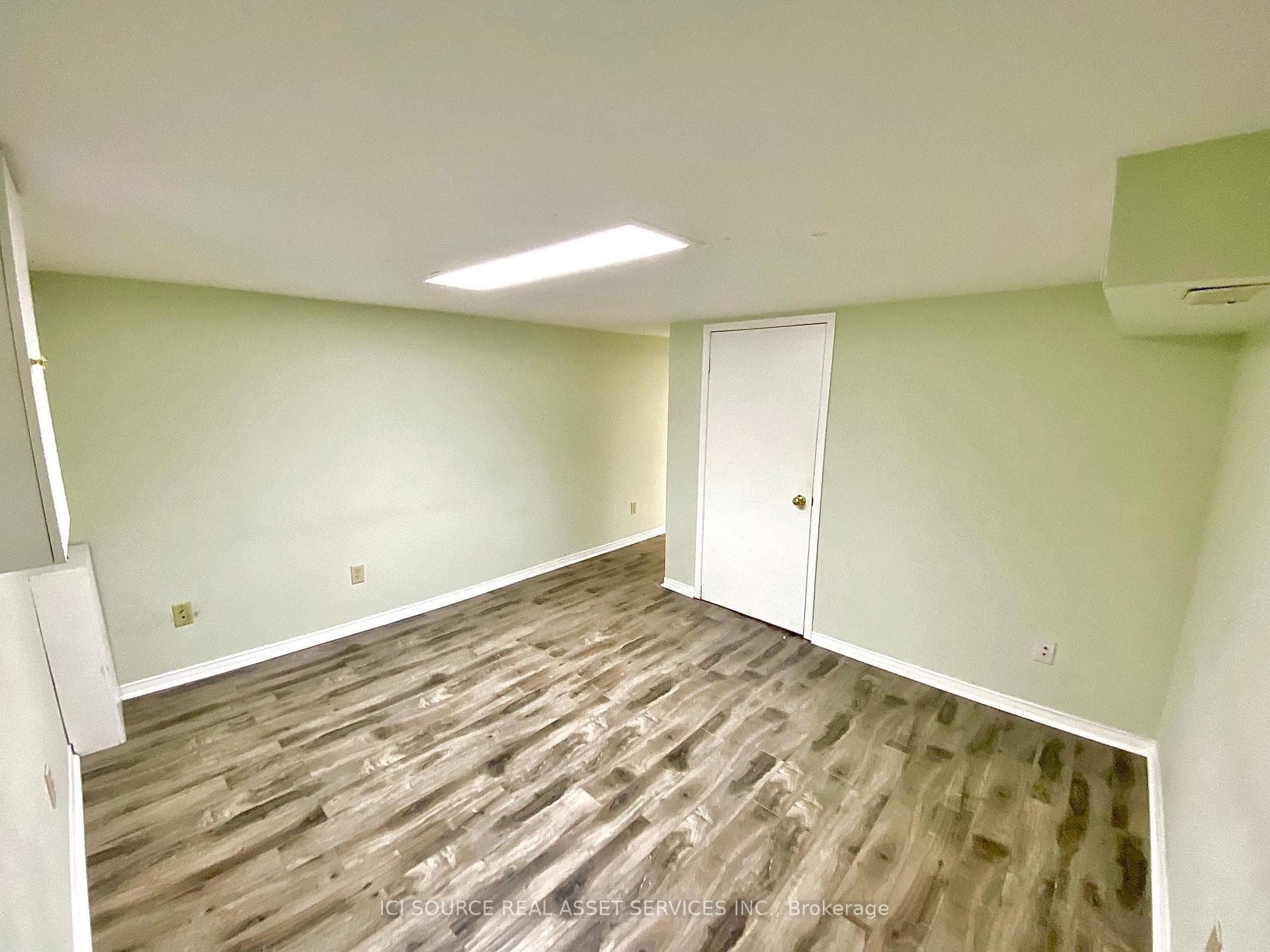 849 Bathurst Street Unit 3 photo 2