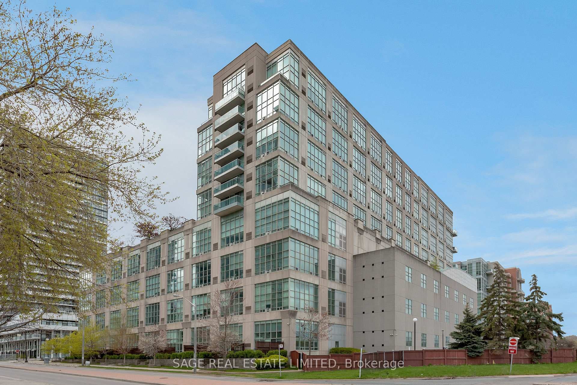 250 Manitoba Street Unit 736 photo 36