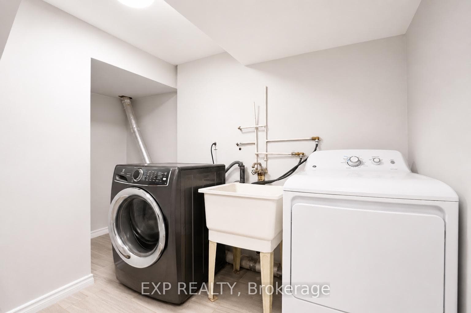 1202 Sun Valley Court photo 35