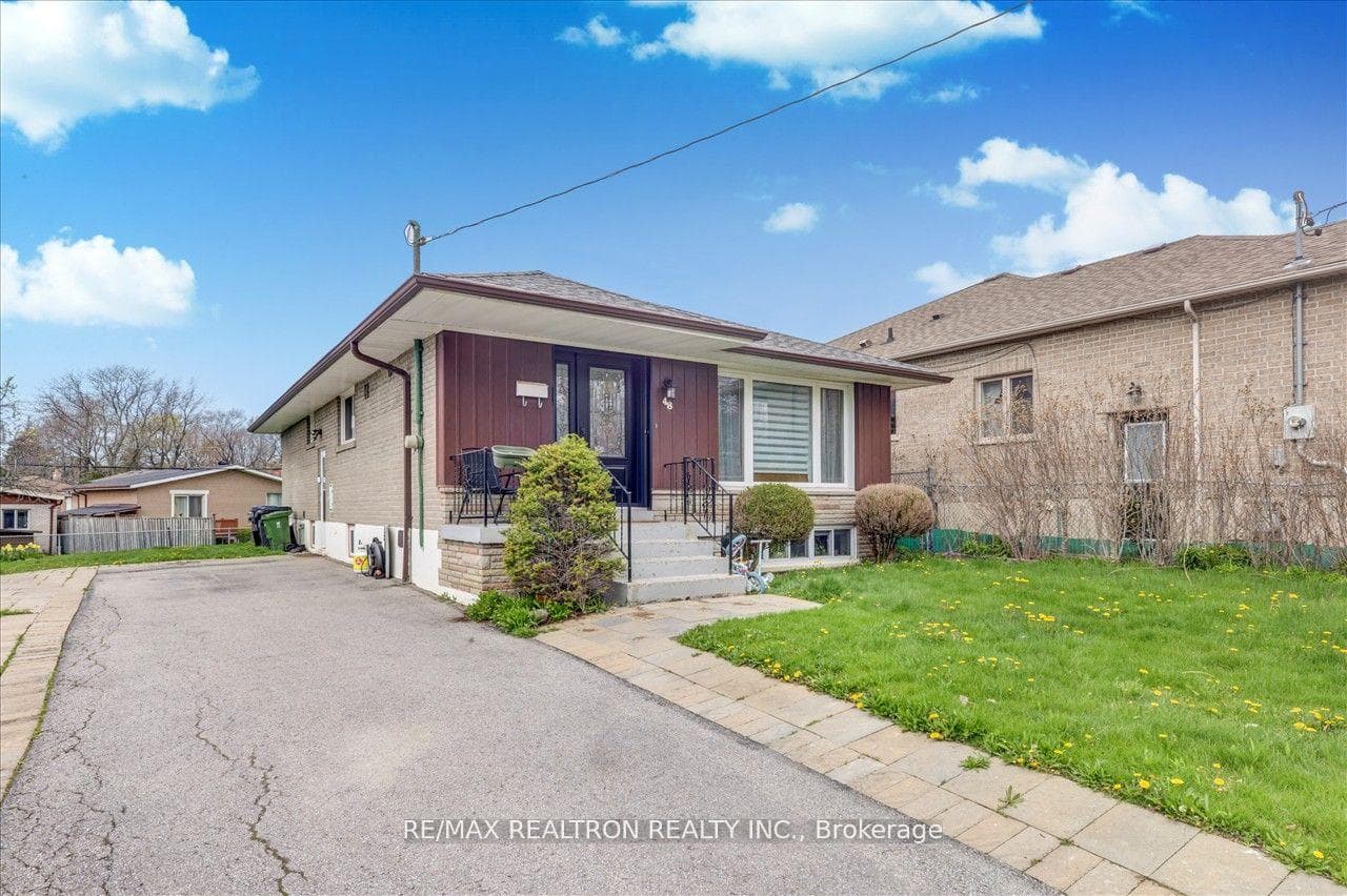 48 Bainhart Crescent Unit Main photo 1