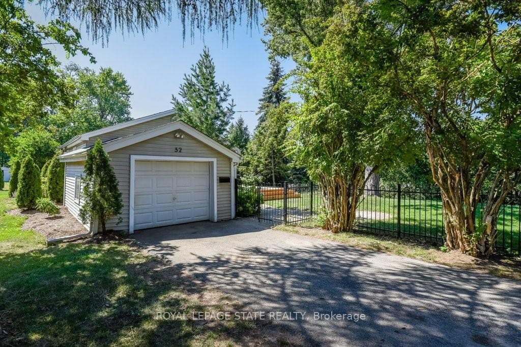 52 Orchard Drive photo 2