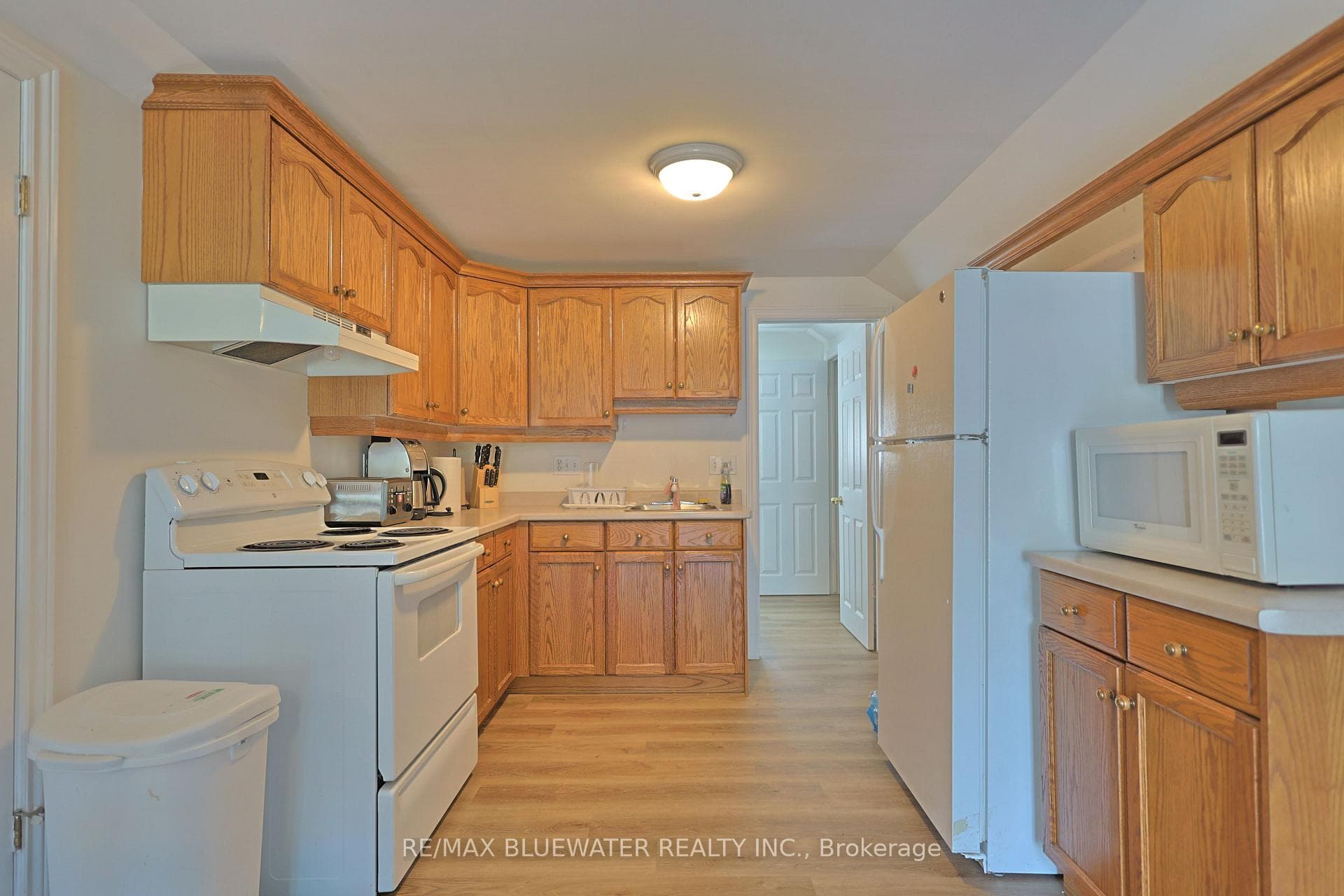 75 River Road photo 12