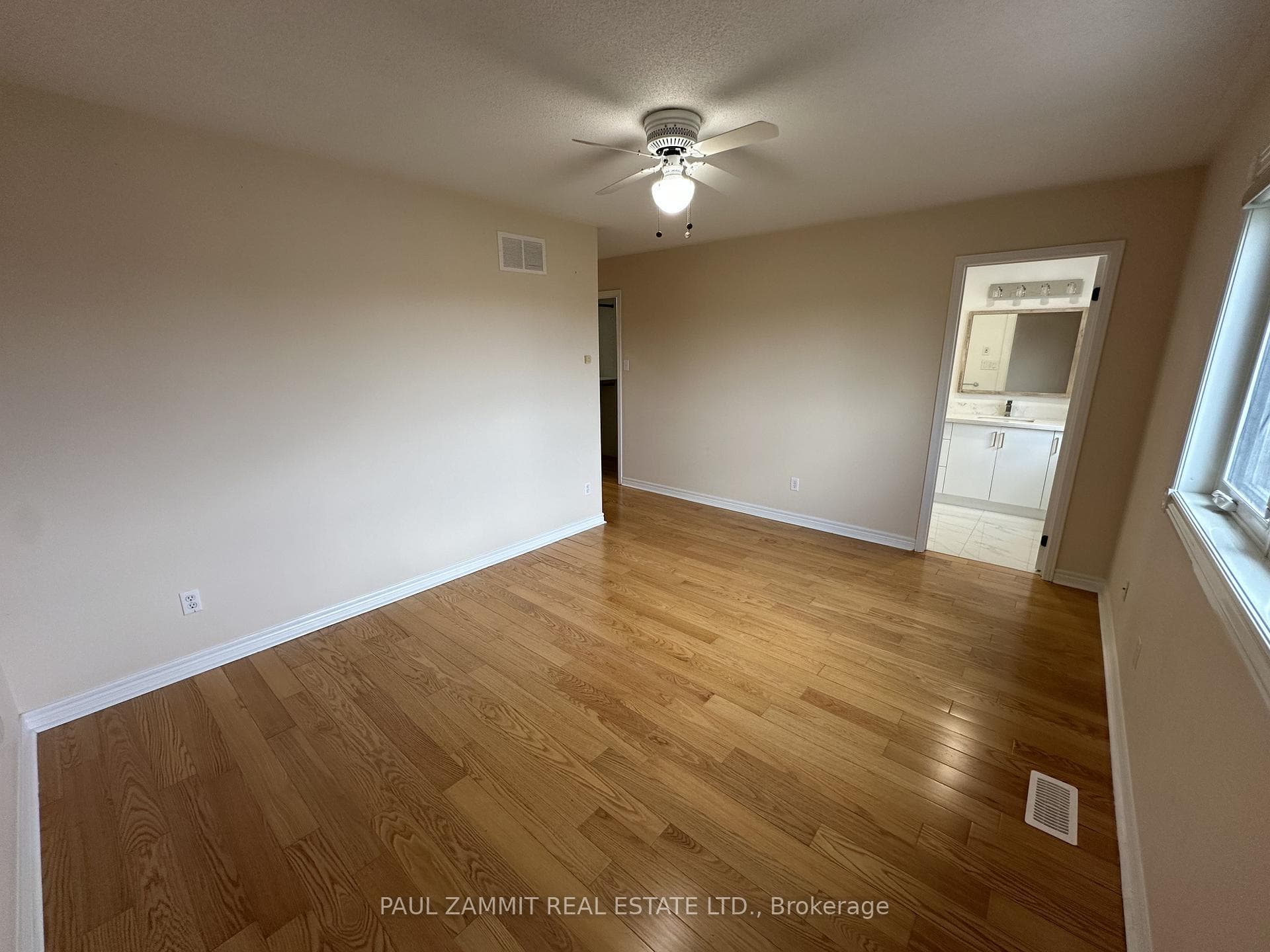 103 Scoville Square photo 21