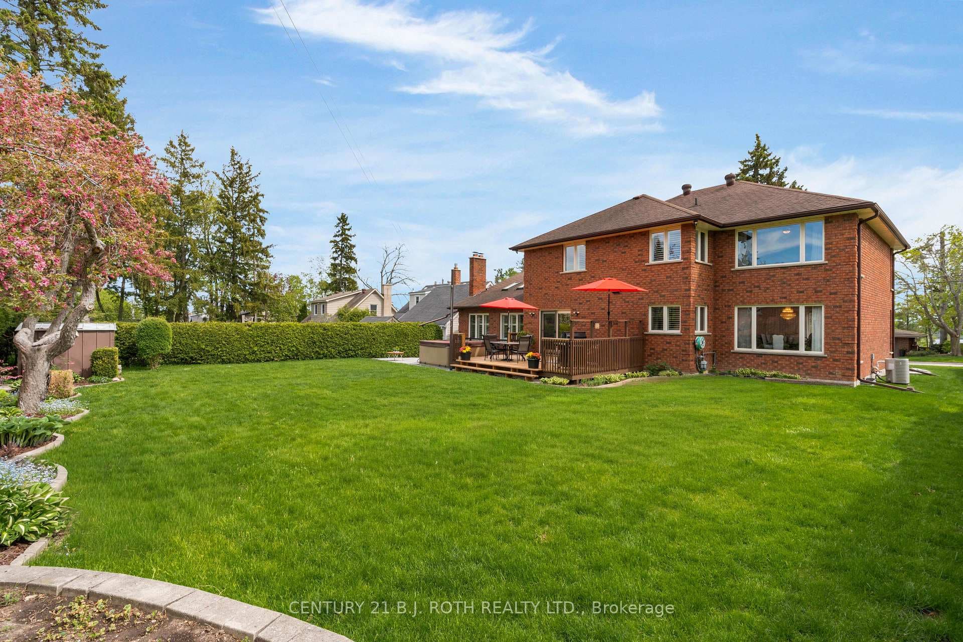 360 Codrington Street photo 17