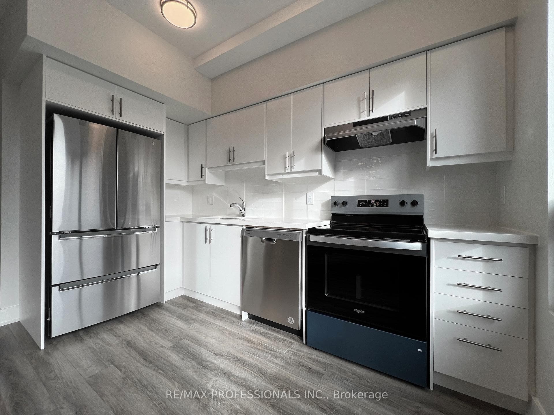 62 Dixfield Drive Unit 123 photo 10