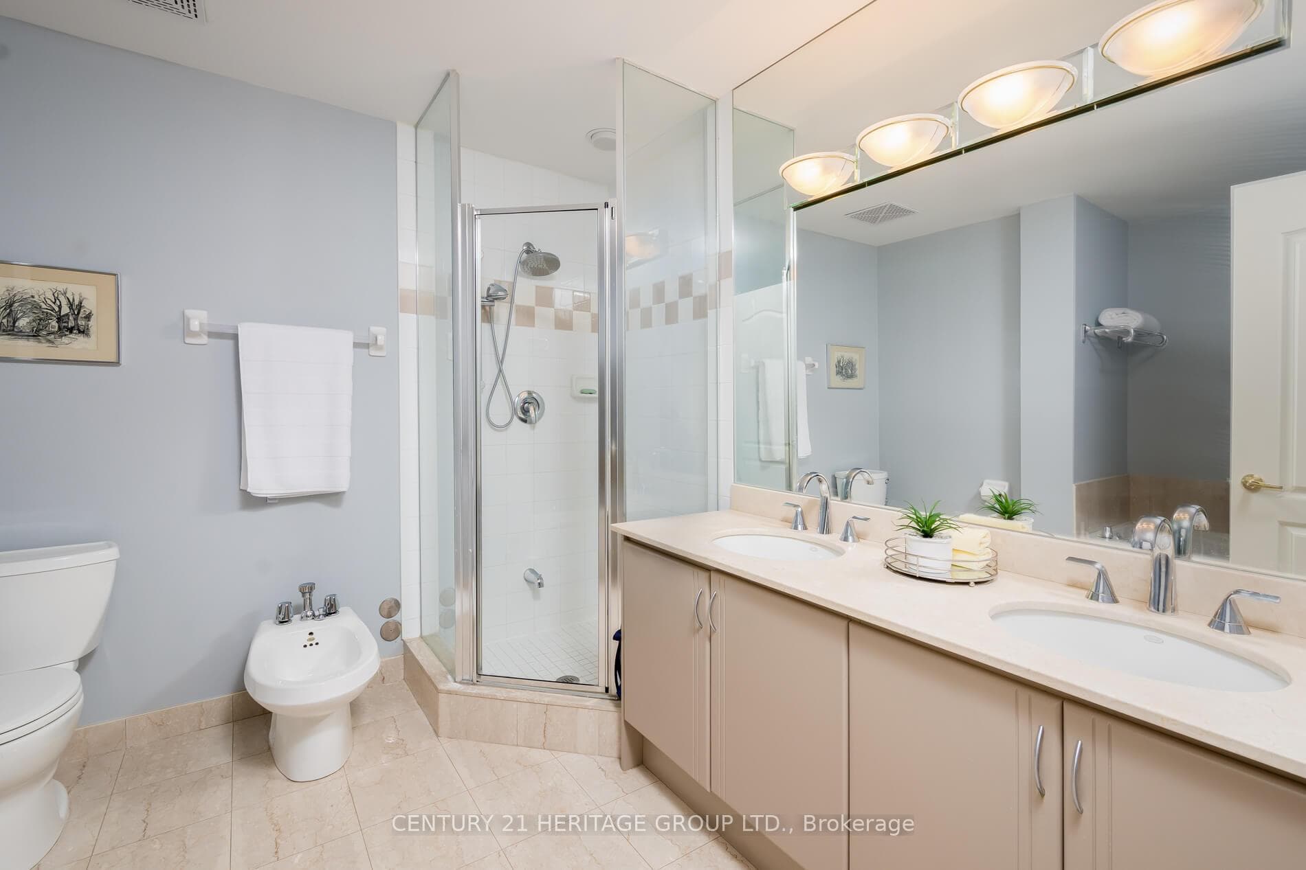 11 William Carson Crescent Unit 306 photo 14