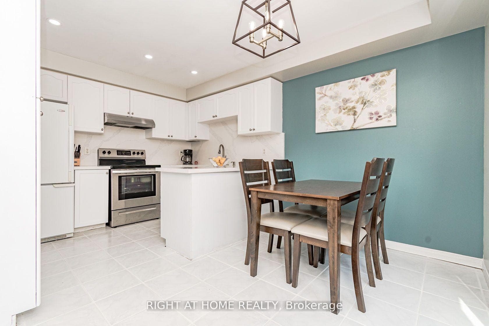 2084 White Dove Circle photo 7