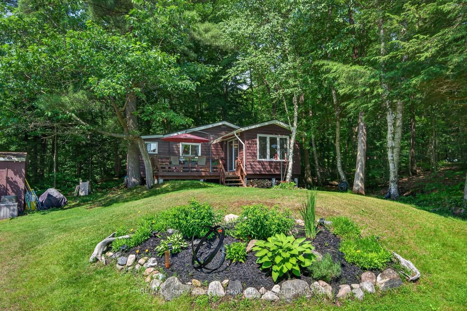 101 Chain of Lakes Road photo 13
