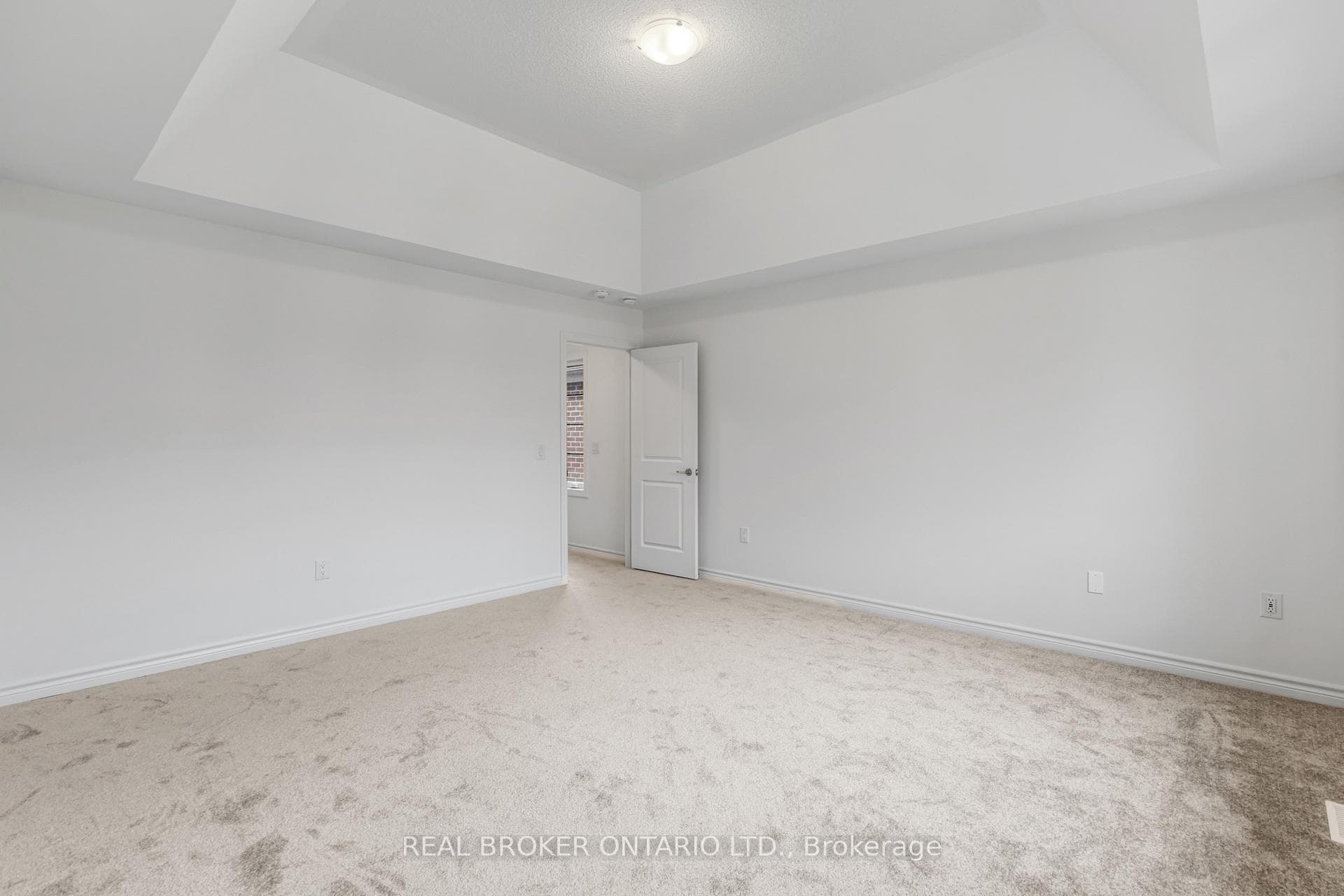 8 Daisy Street photo 24