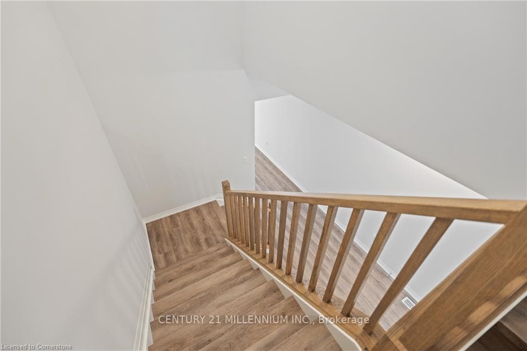 45 Saffron Way photo 19