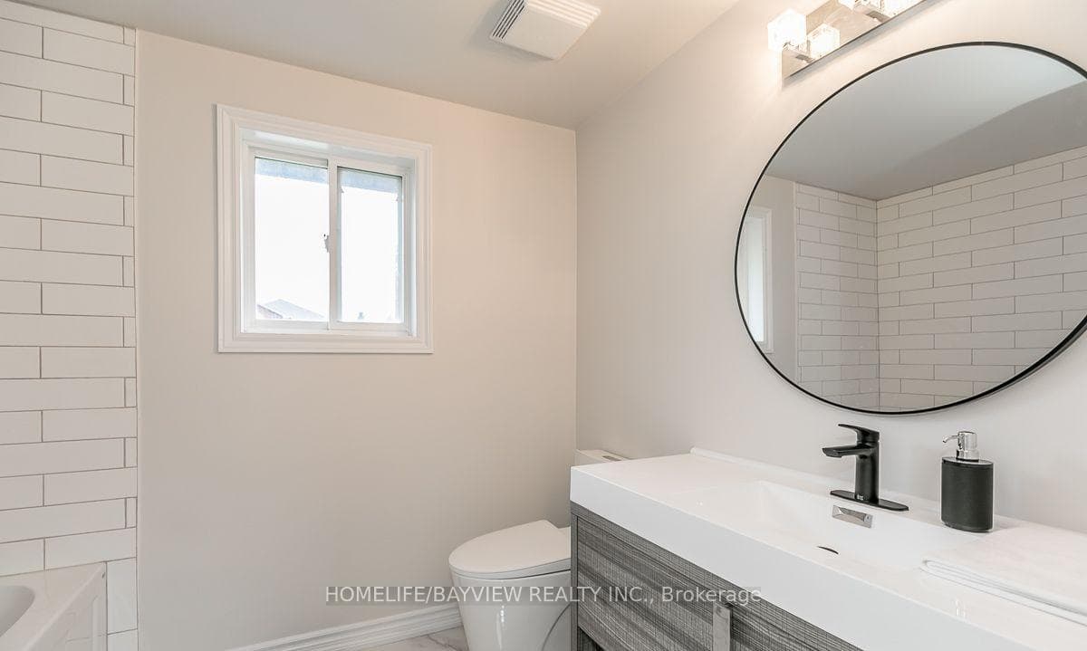 37 Ambler(Main Floor) Byway photo 8
