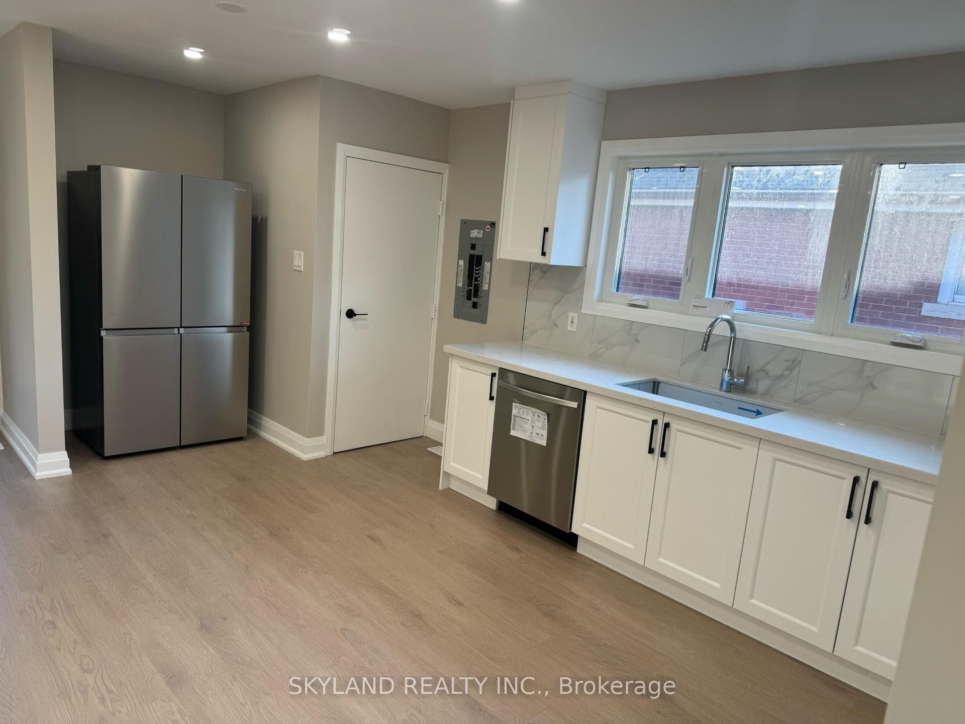 21 Nova Drive Unit Upper photo 3