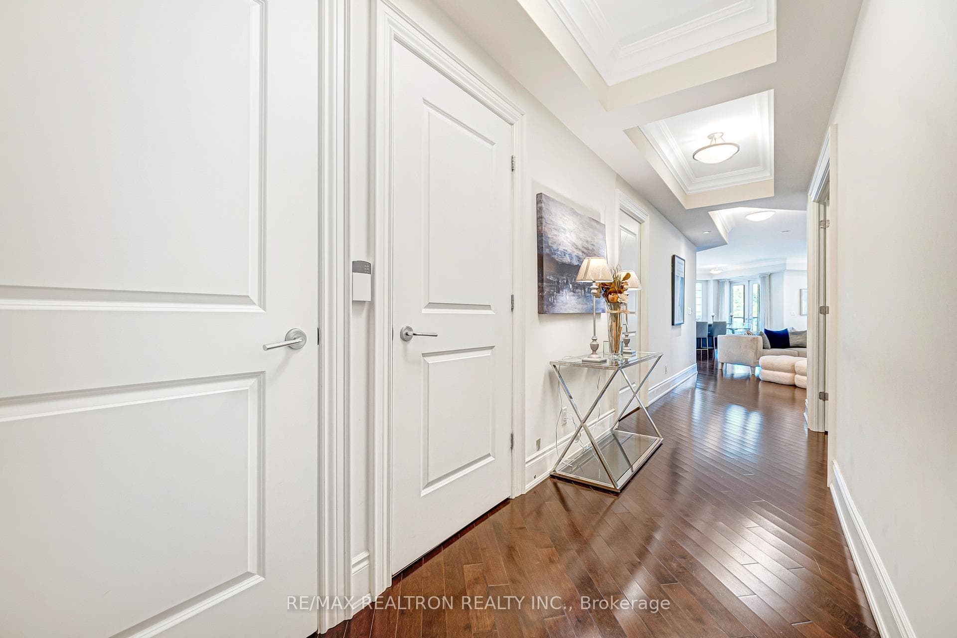 1717 Avenue Road Unit 314 photo 13