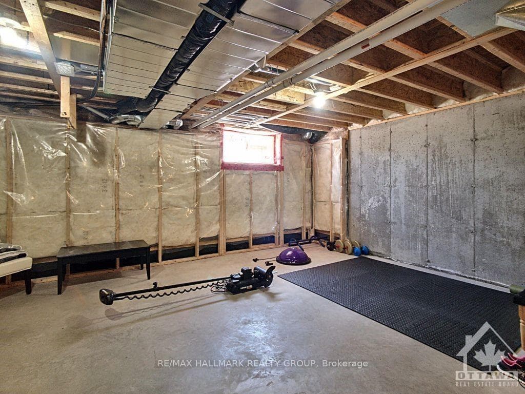 173 DAHLIA Street photo 18