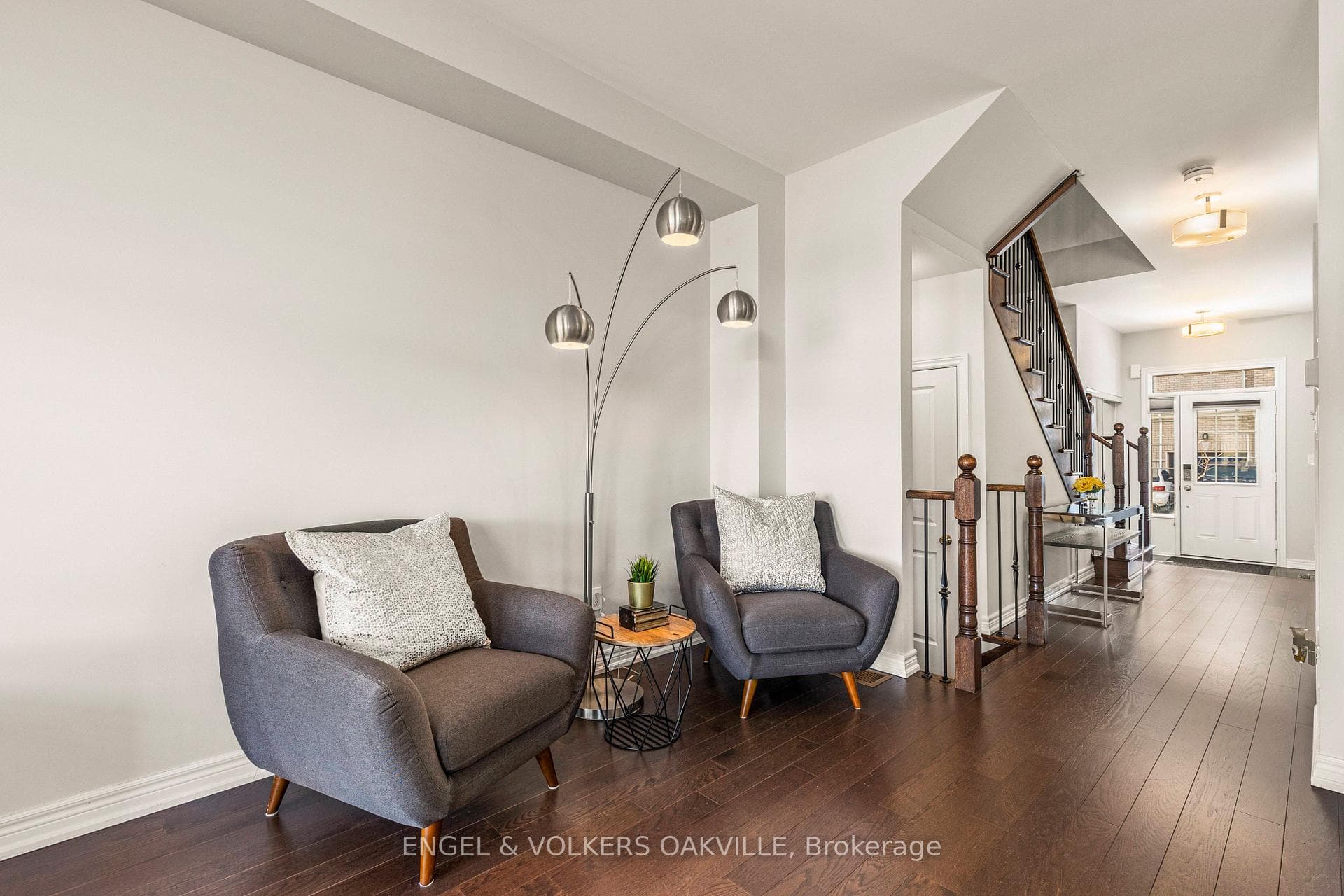44 Clifford Crescent photo 8