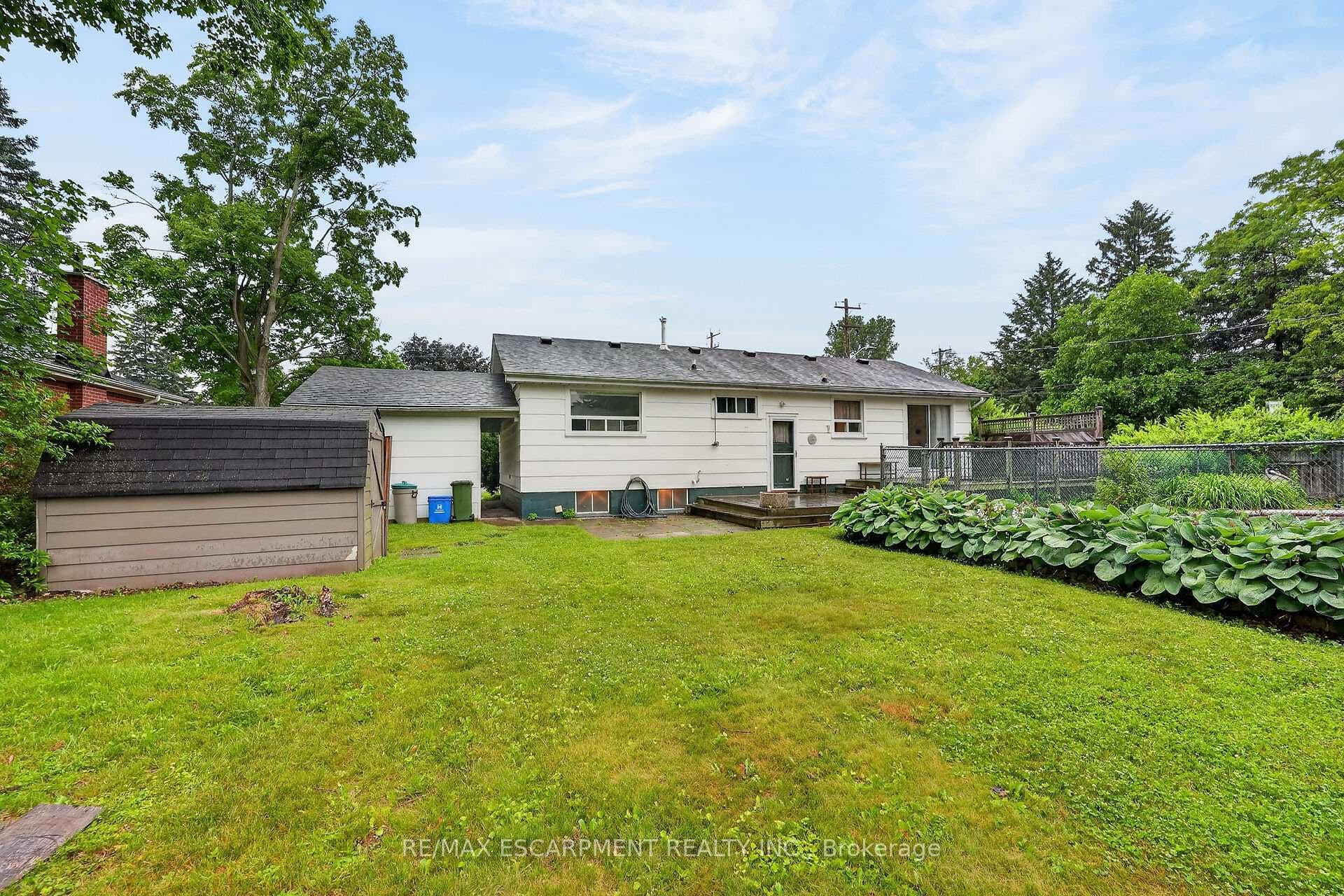 219 Fiddler's Green Road photo 32
