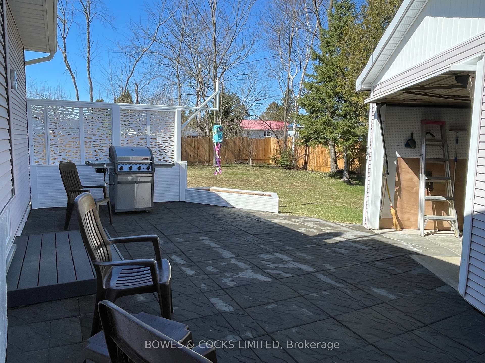 22 Hemlock Street photo 25