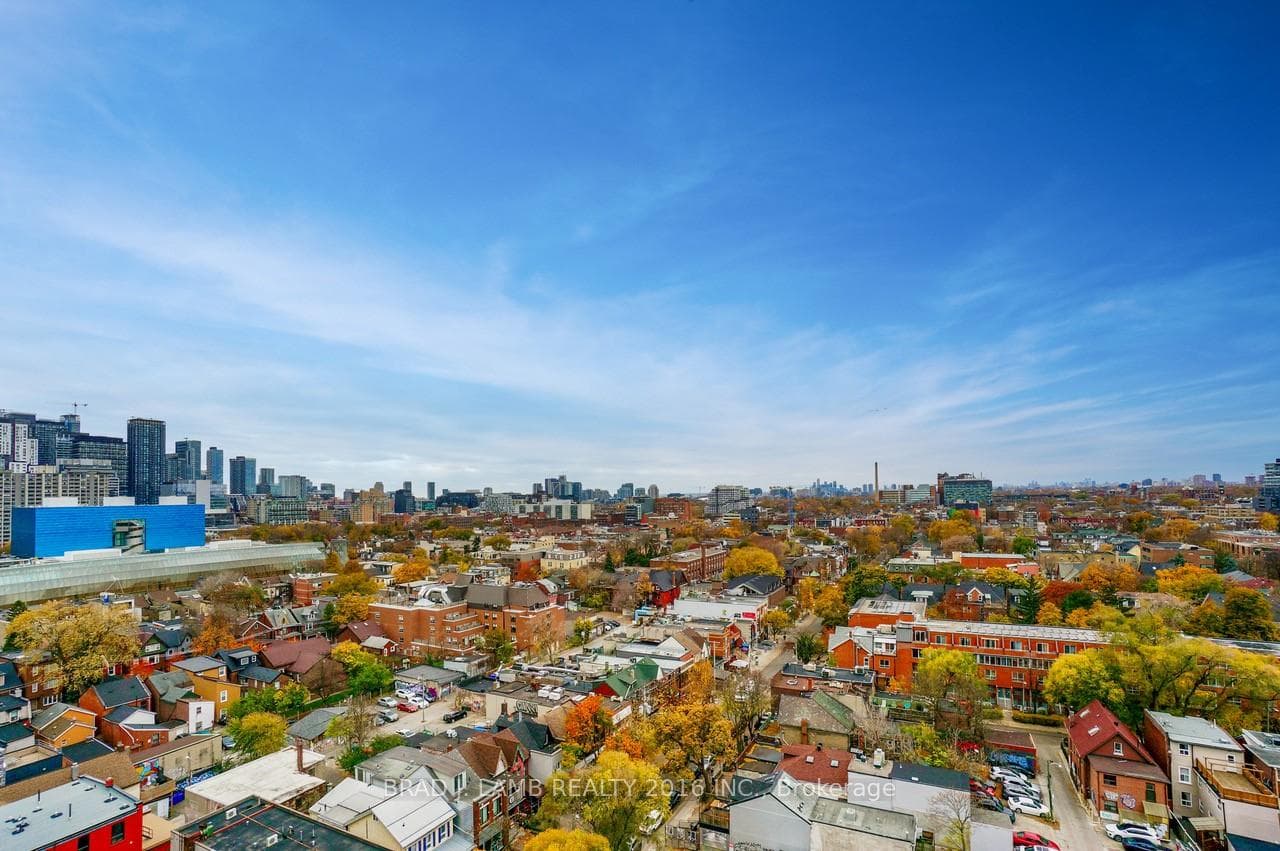 195 McCaul Street Unit 1213 photo 13