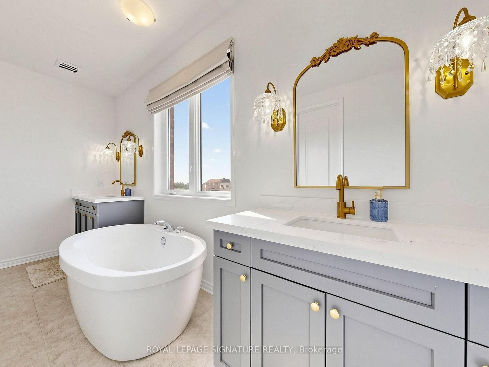 635 Newlove Street photo 29