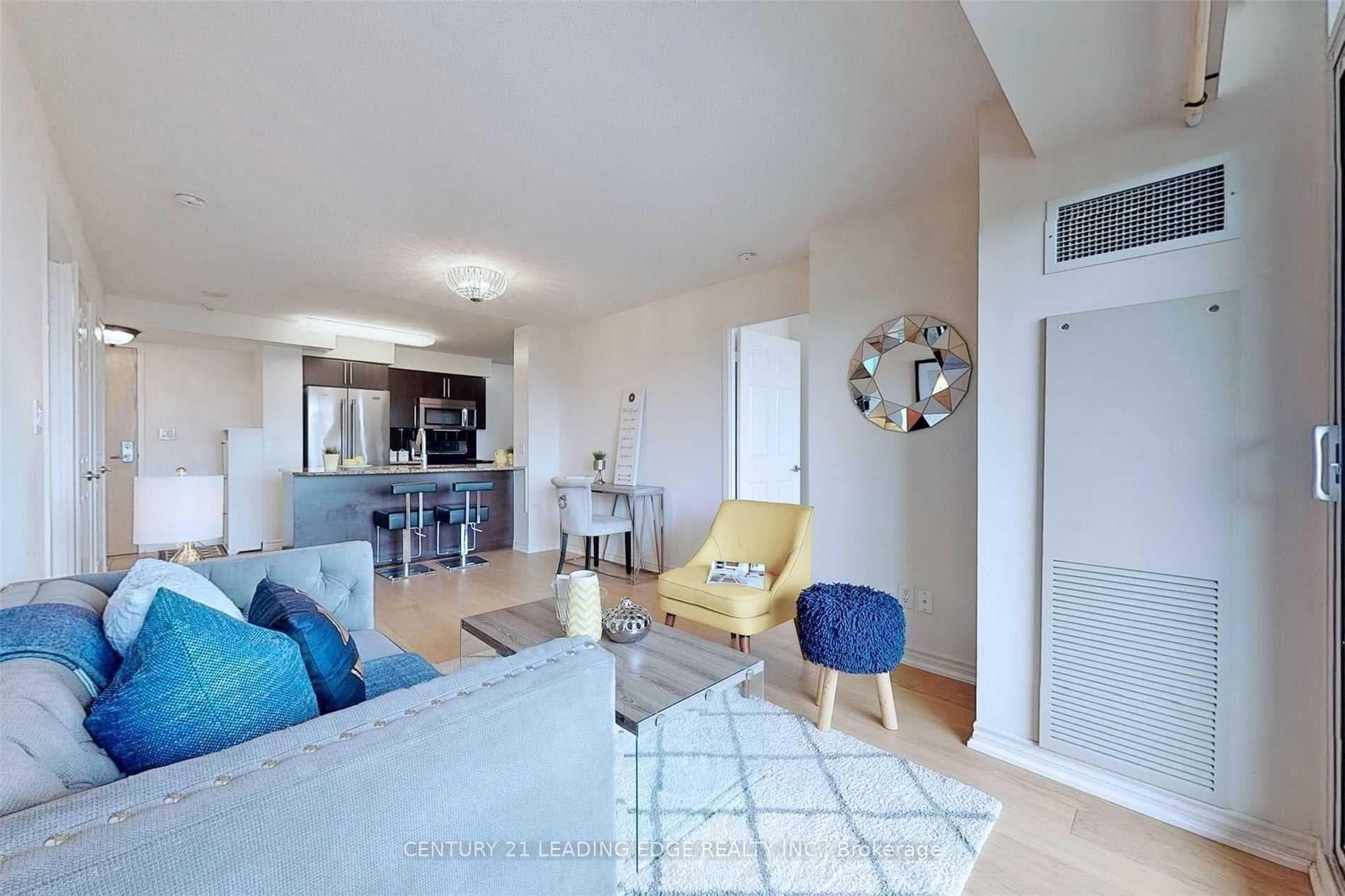88 Grangeway Avenue Unit 307 photo 8