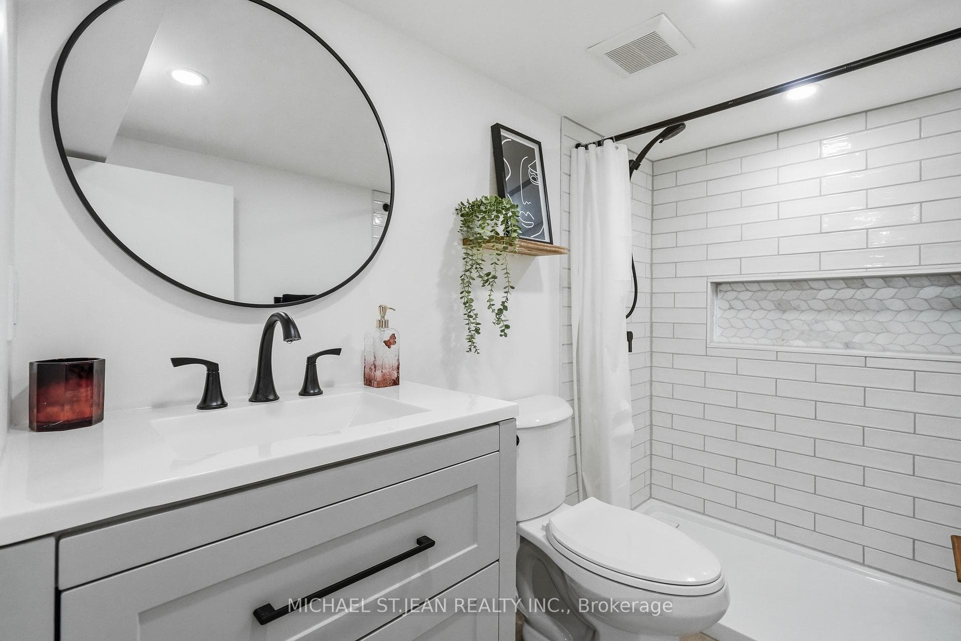 58 Tragina Avenue photo 27